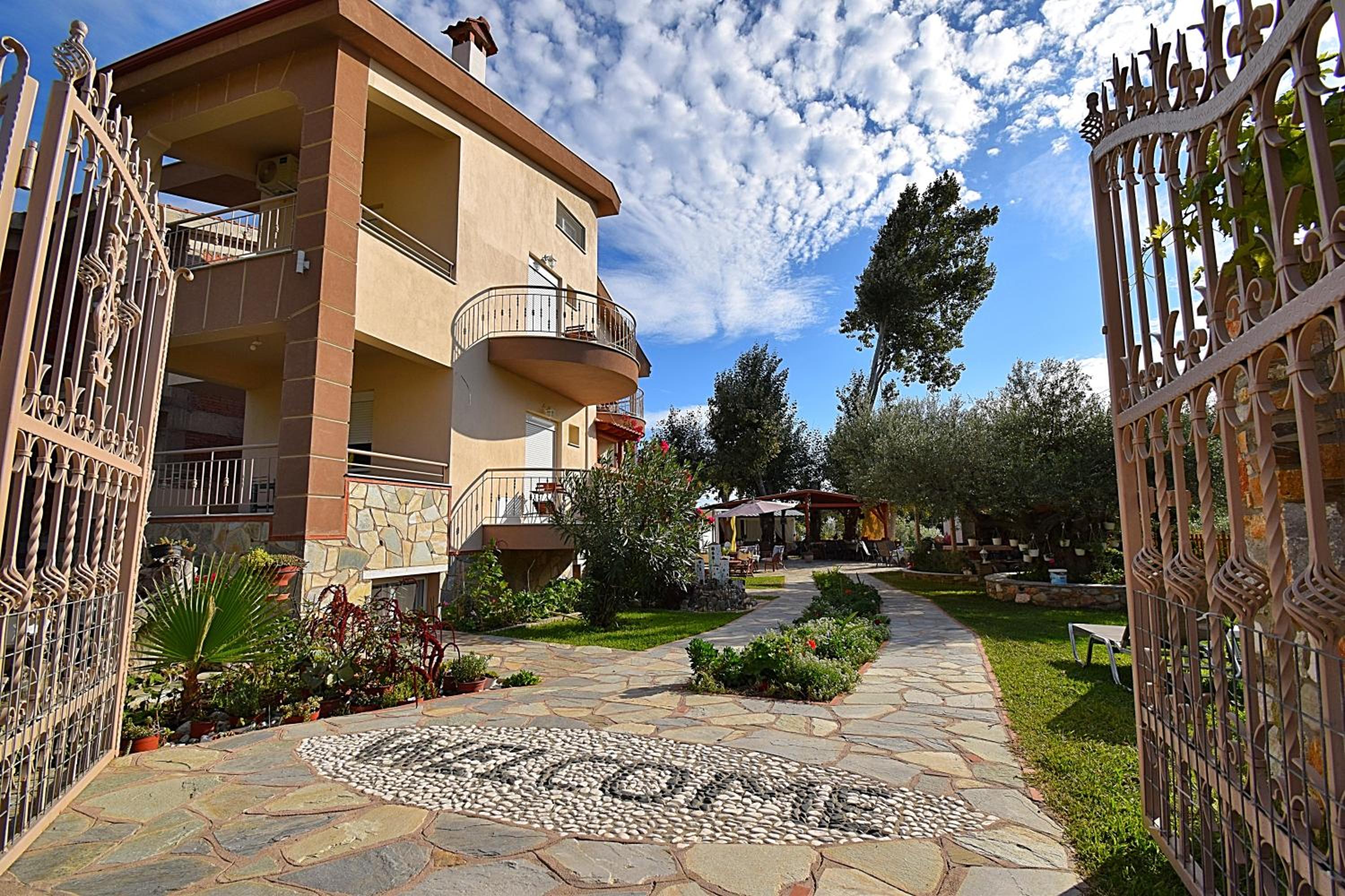 Nikiti Spathies Resort - Double Bedroom Sofita view 4