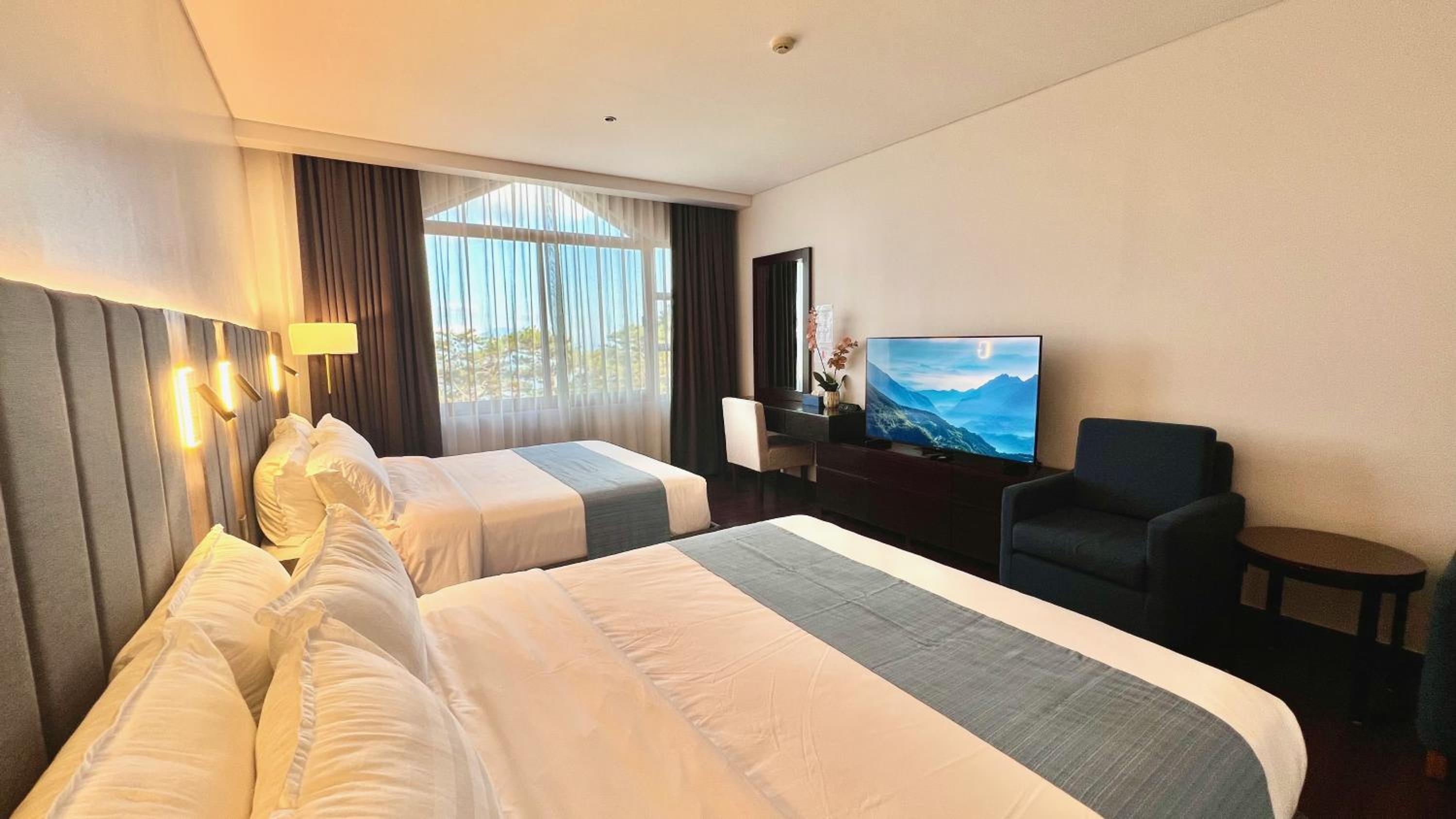 Mountain view room at Forest Lodge Hotel, Camp John Hay-Private unit 549 view 5
