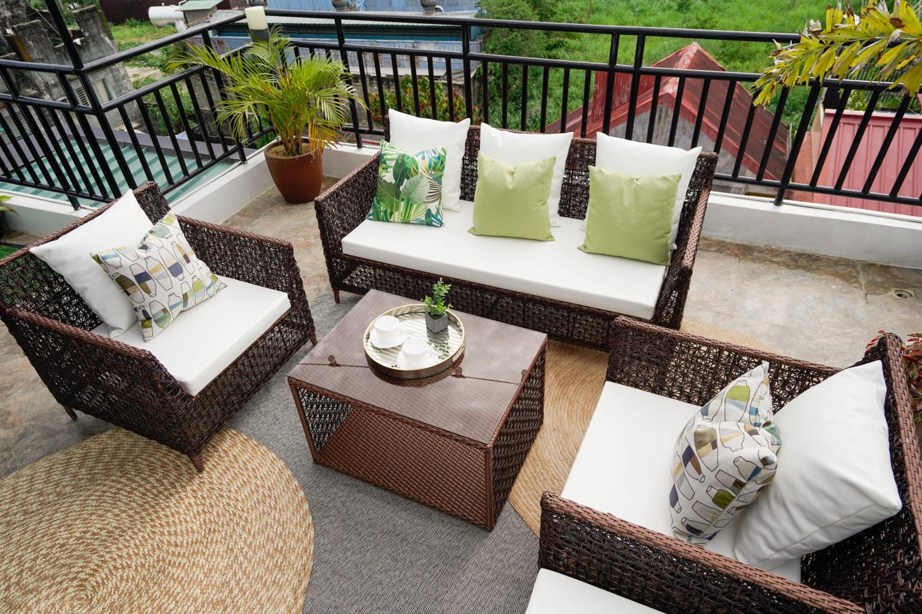 JMO Apartments