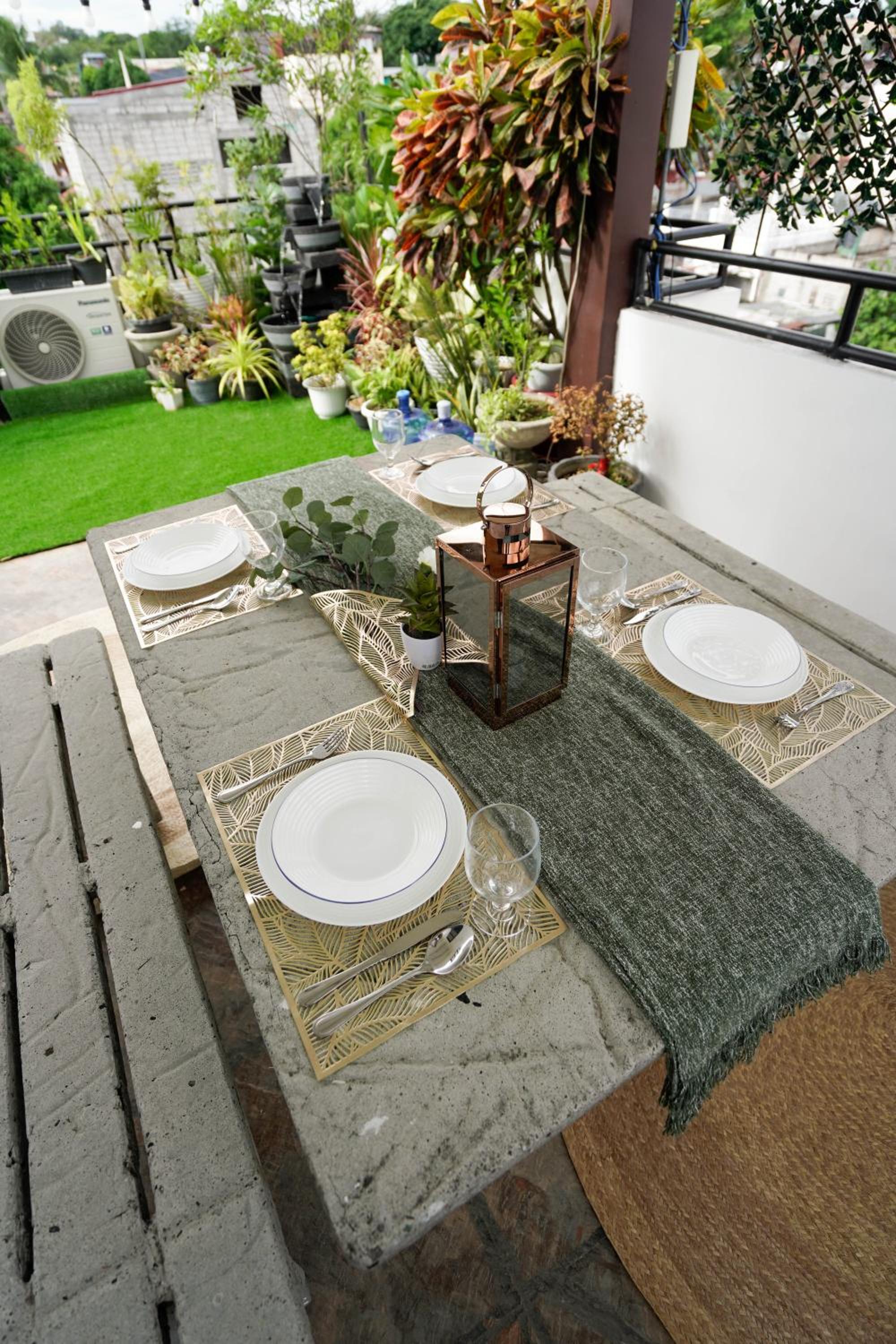 JMO Apartments