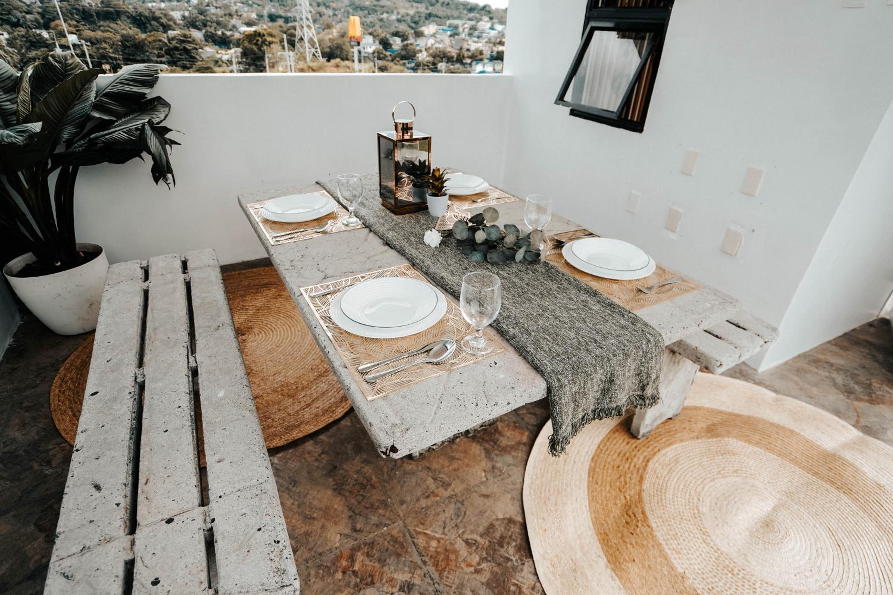 JMO Apartments