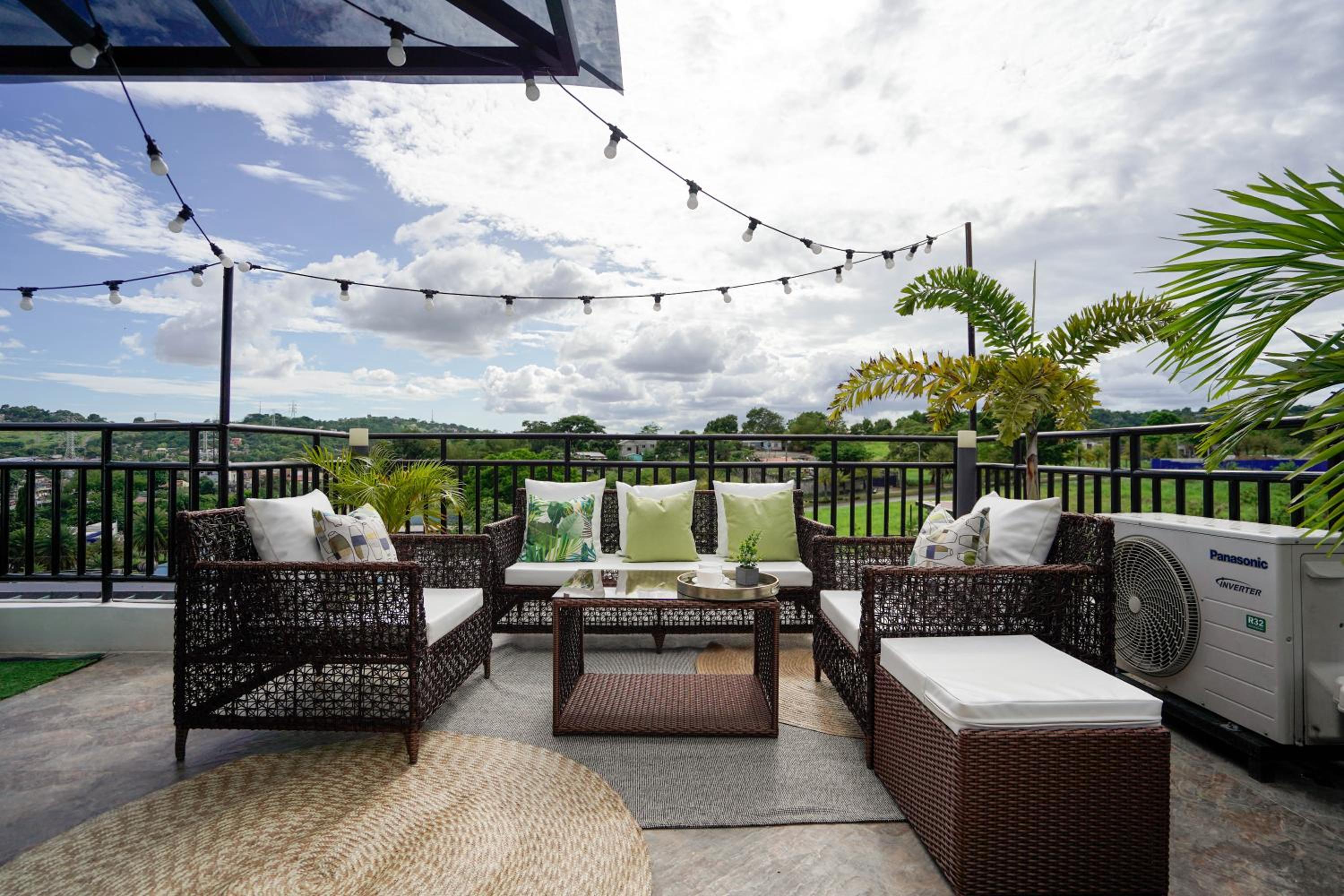 JMO Apartments