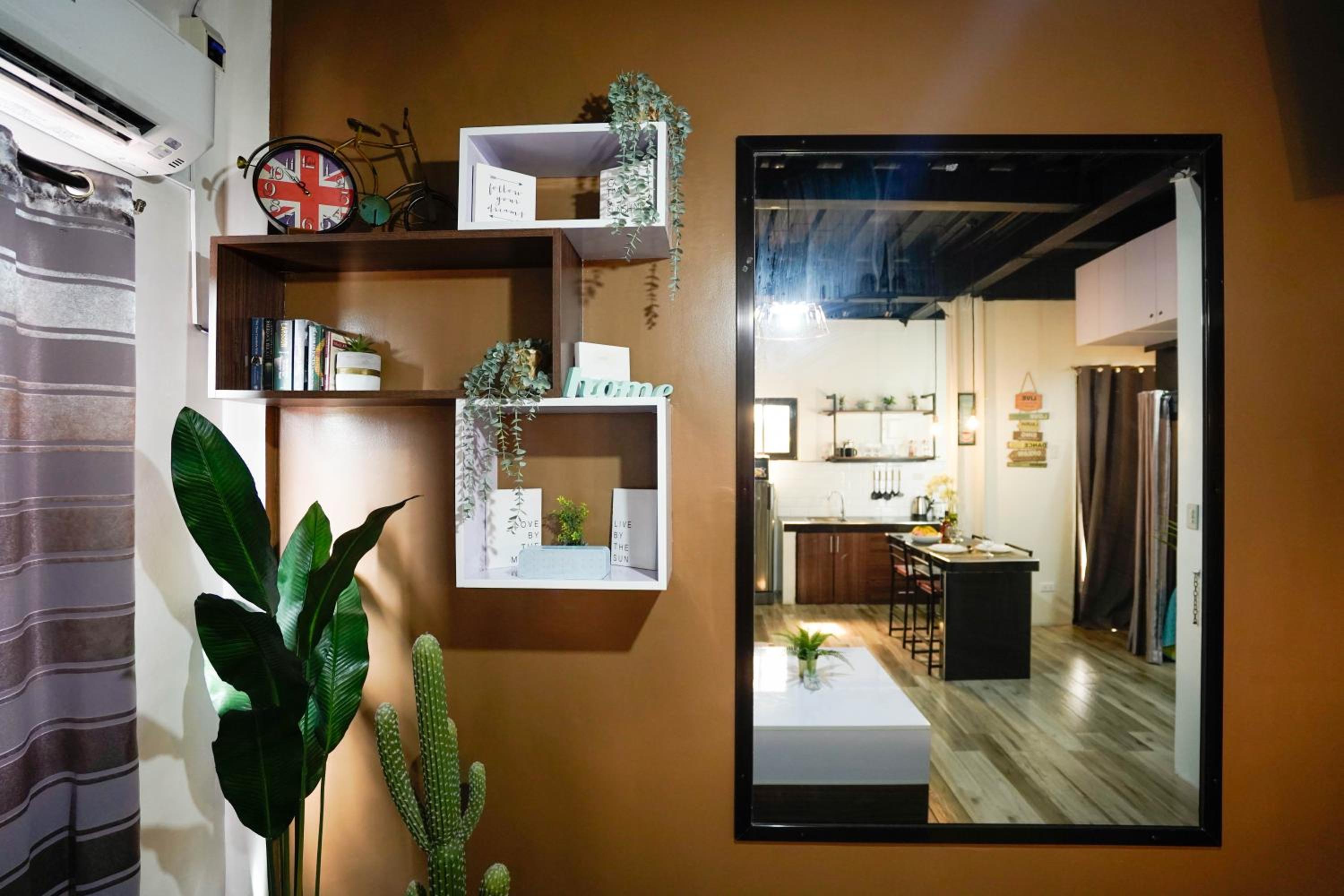 JMO Apartments