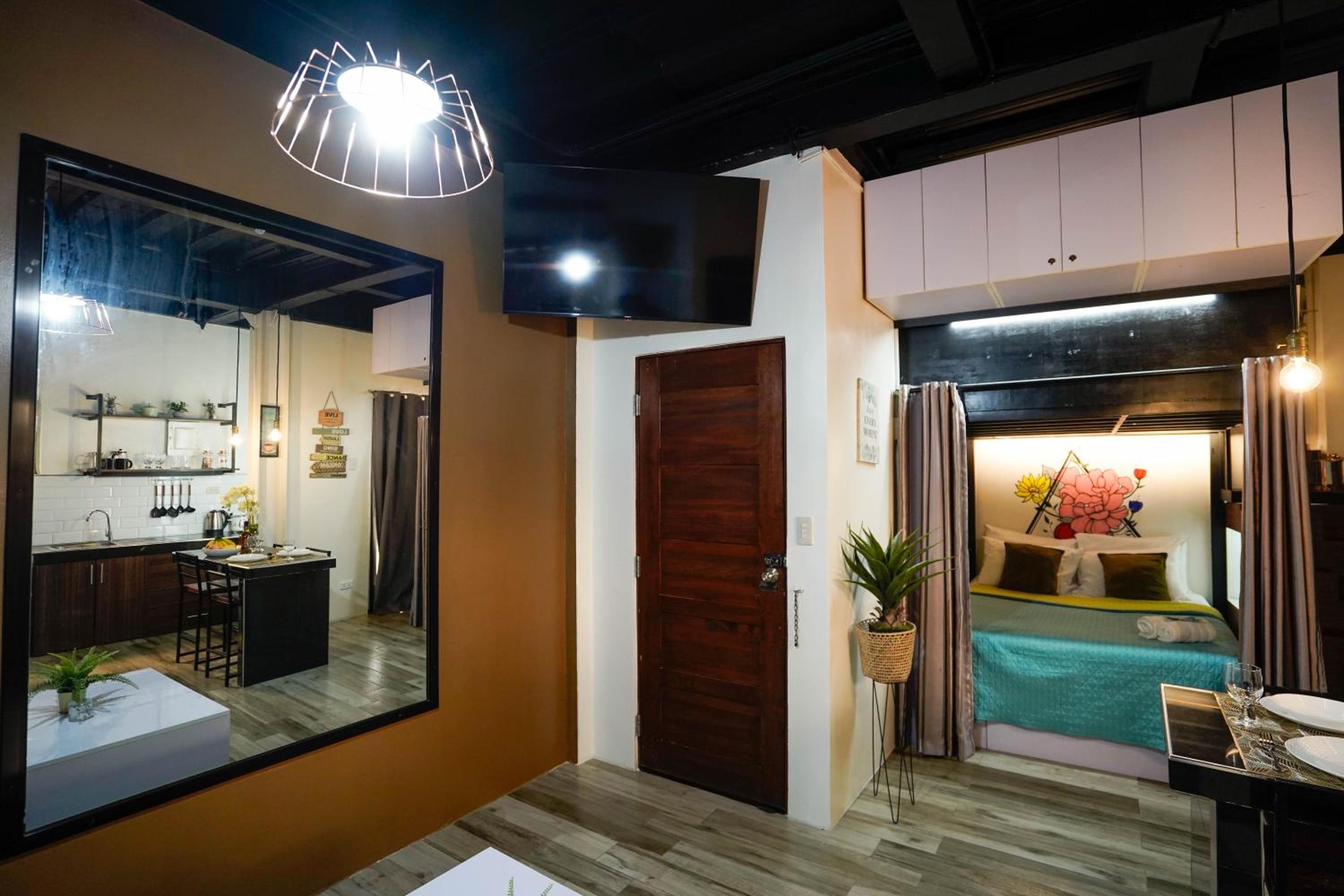 JMO Apartments