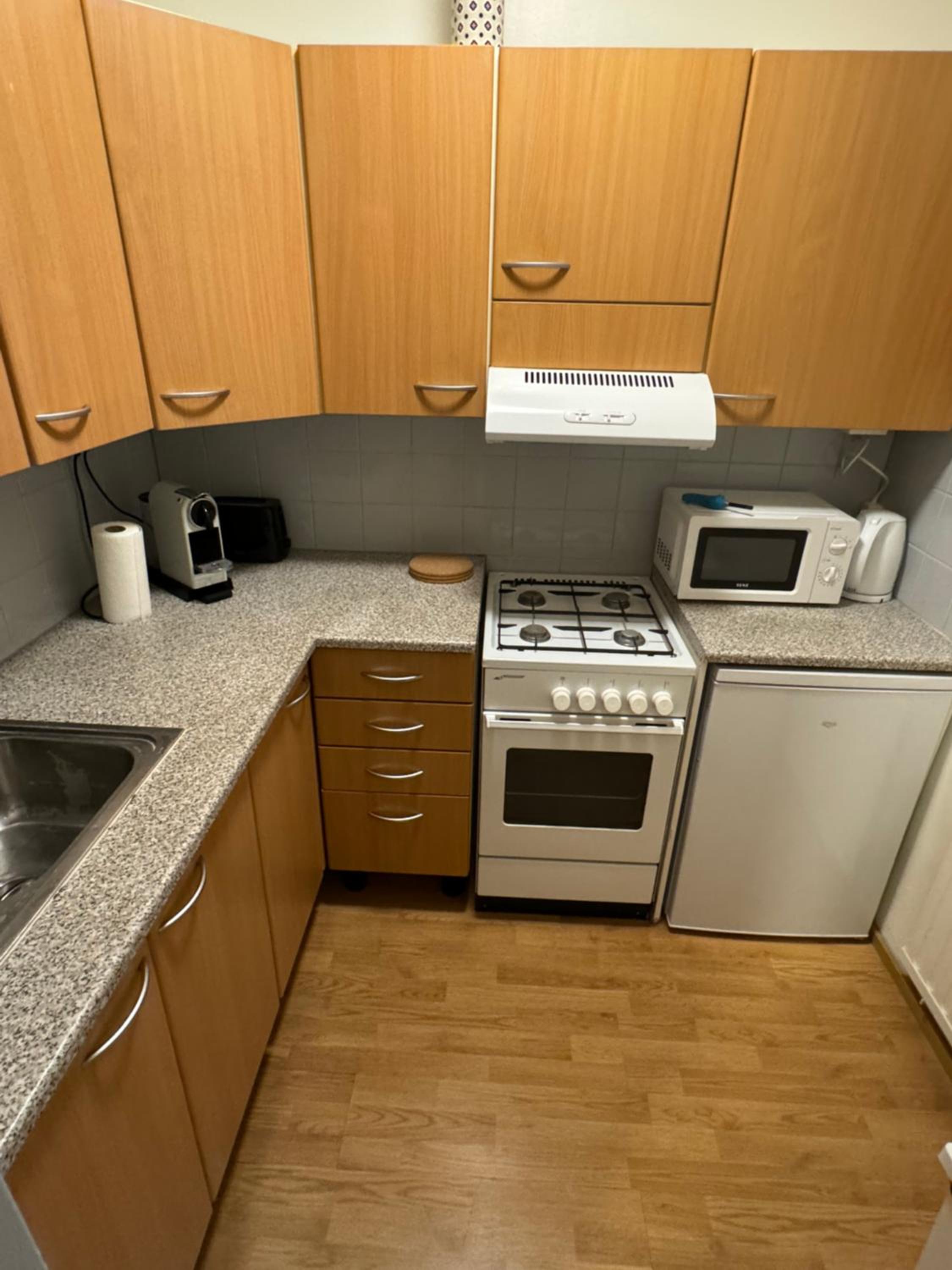 1 bedroom comfortable top floor apartment in Puotila near metrostation and sea