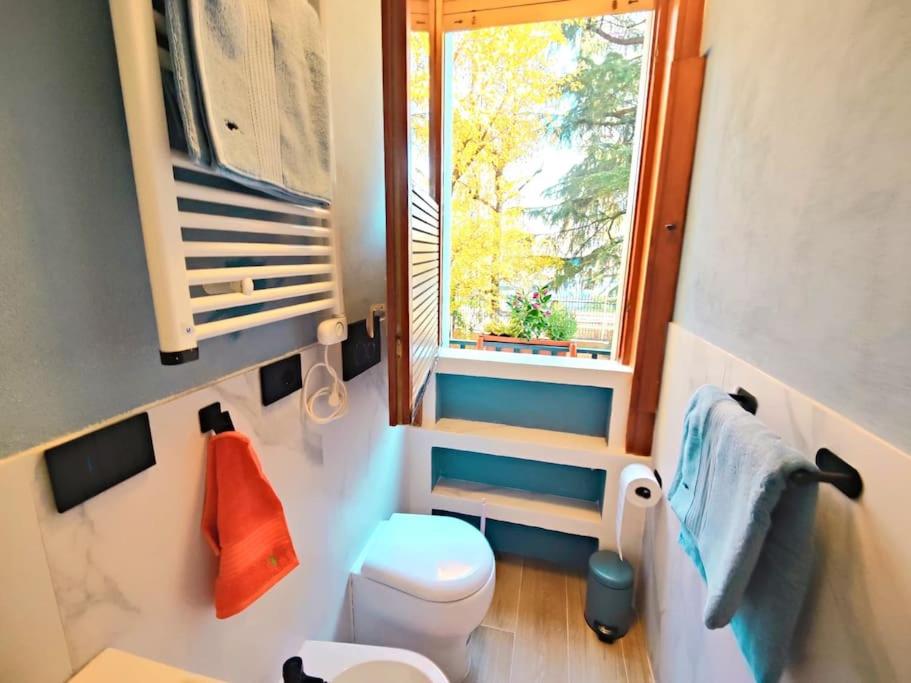 Casa MaMo: Design & Vintage above Subway