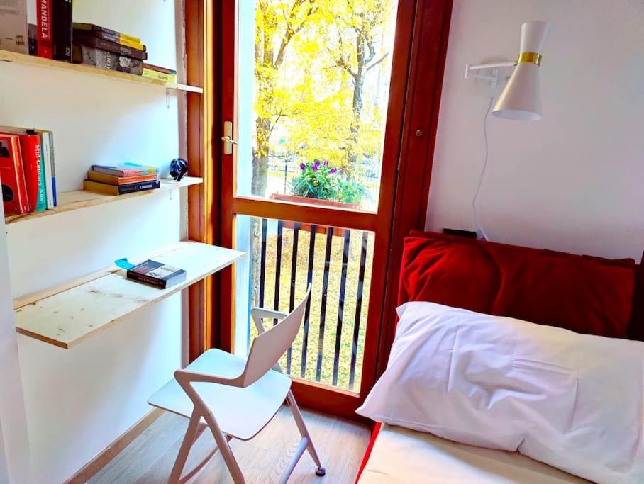 Casa MaMo: Design & Vintage above Subway