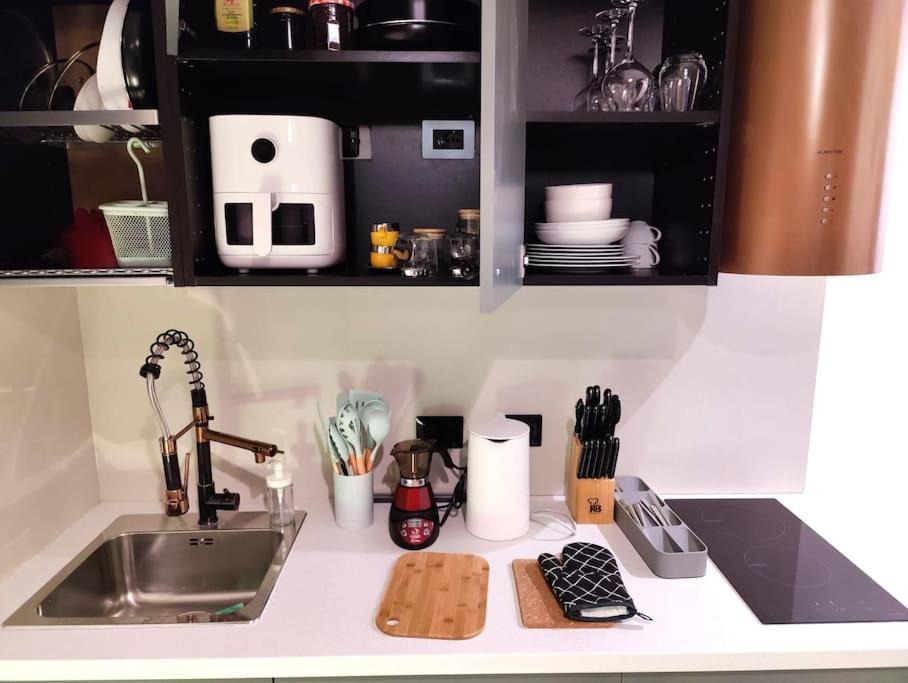 Casa MaMo: Design & Vintage above Subway