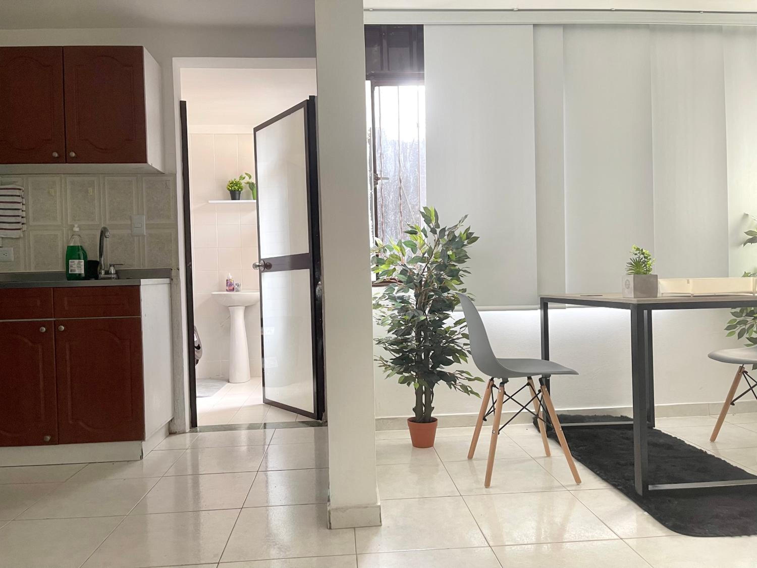 Apartamento moderno cerca a Clinica Abner Lozano