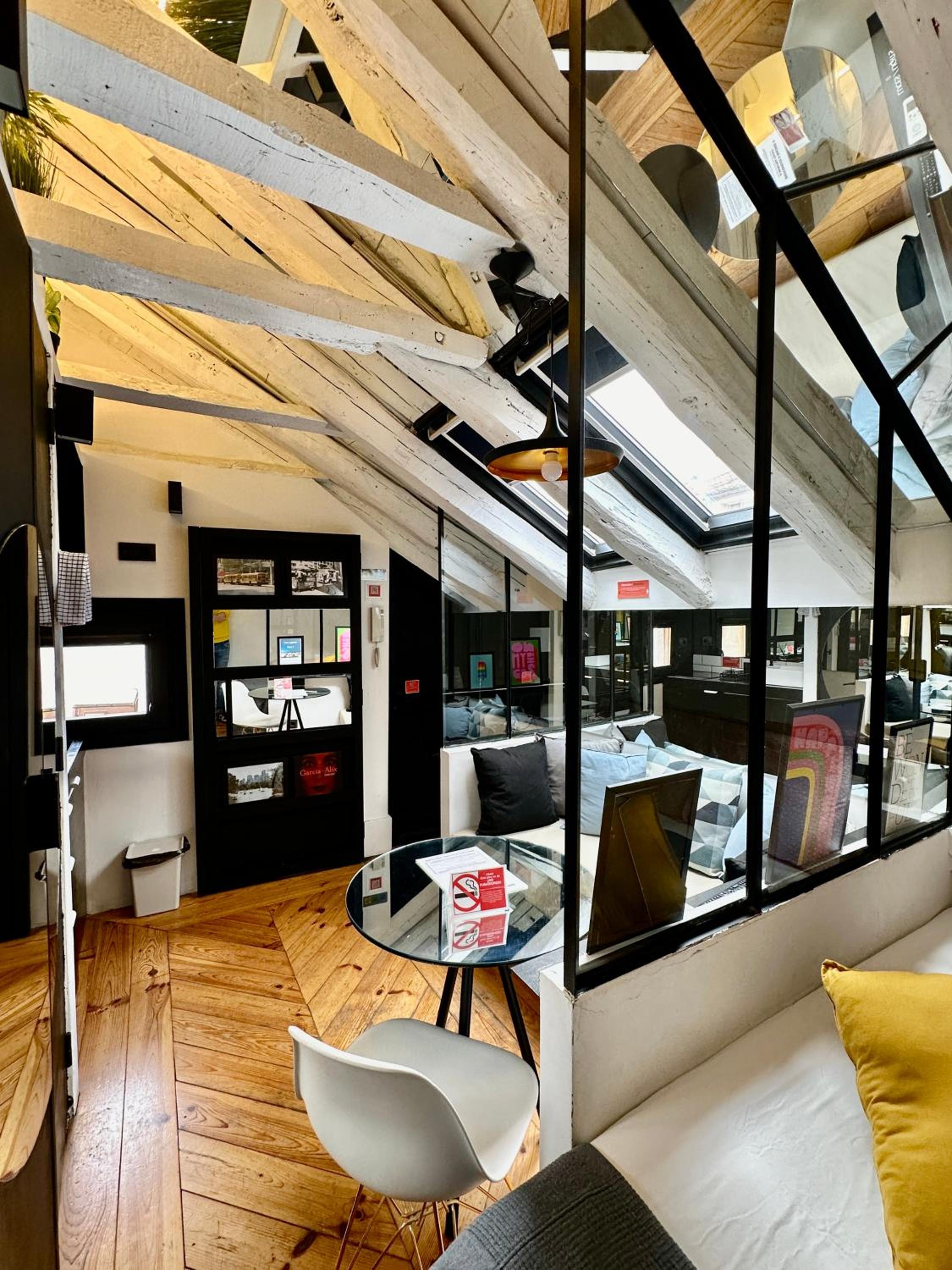 lounge