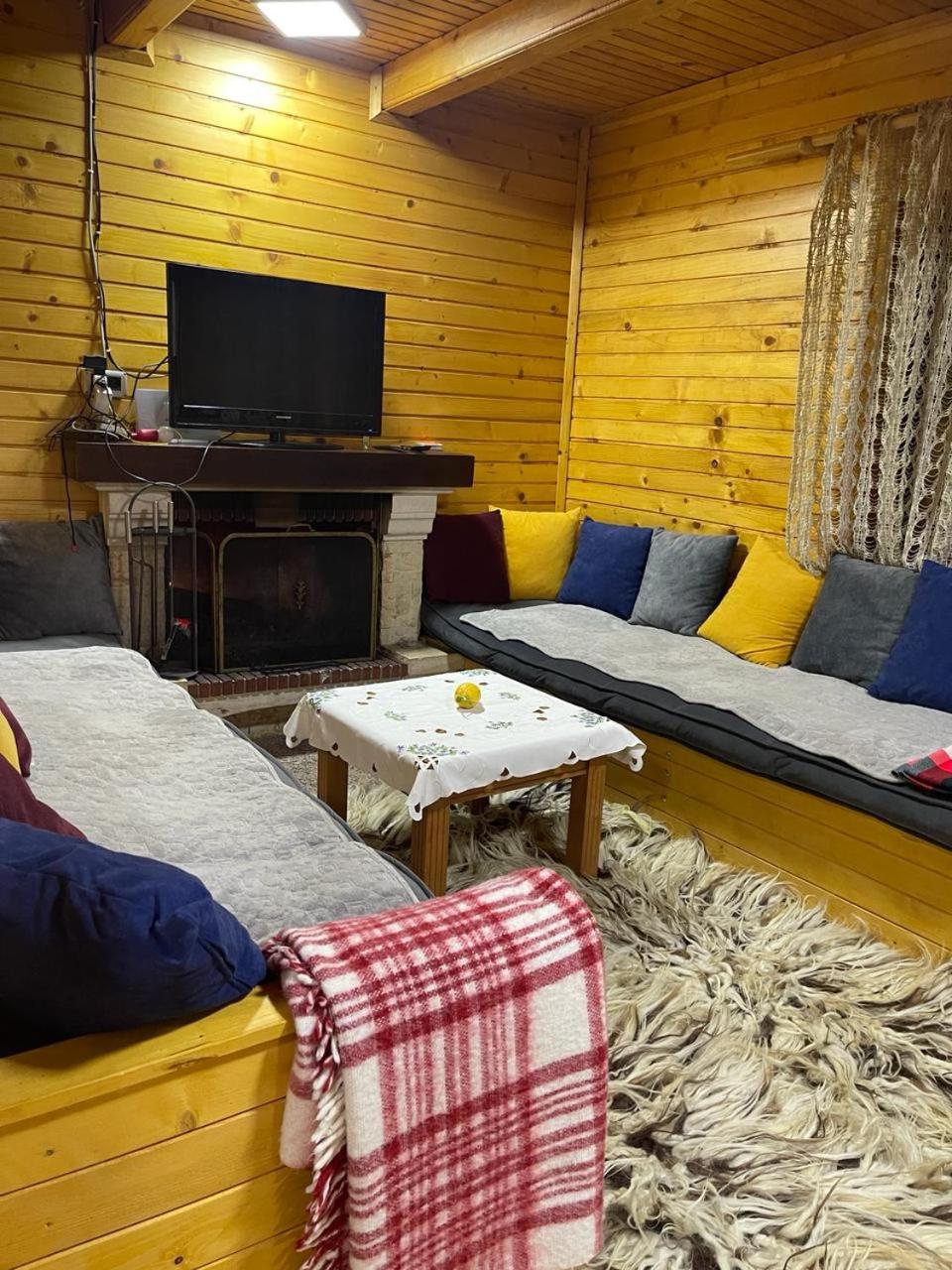 Vila Kanadeze Razem
