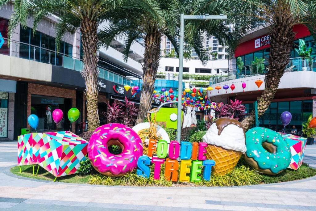 Modern Studio 4 pax Danga Bay Shopping Mall