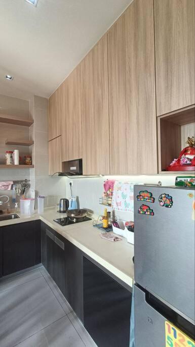 Modern Studio 4 pax Danga Bay Shopping Mall