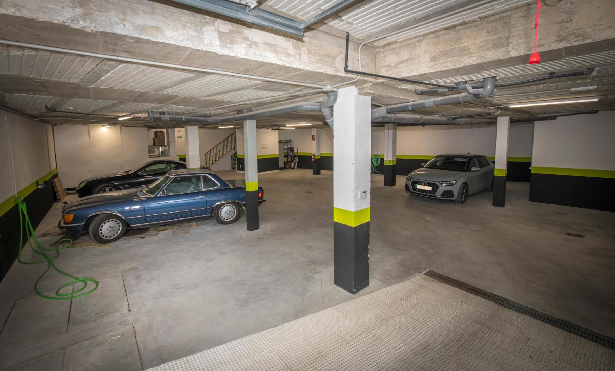 Palacio el Duende-Parking privado-terraza Vista Catedral old town