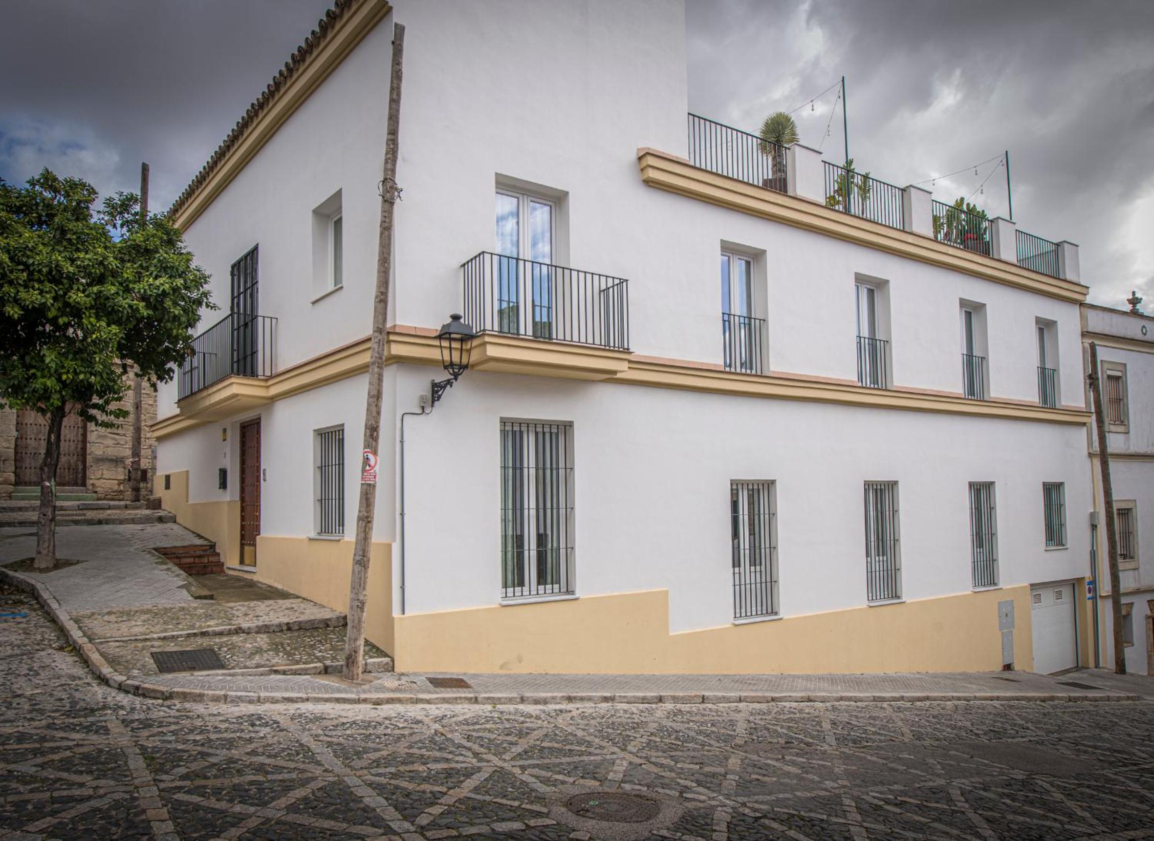 Palacio el Duende-Parking privado-terraza Vista Catedral old town