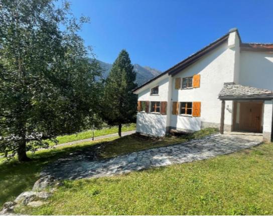 Alleinstehendes Traumhaus