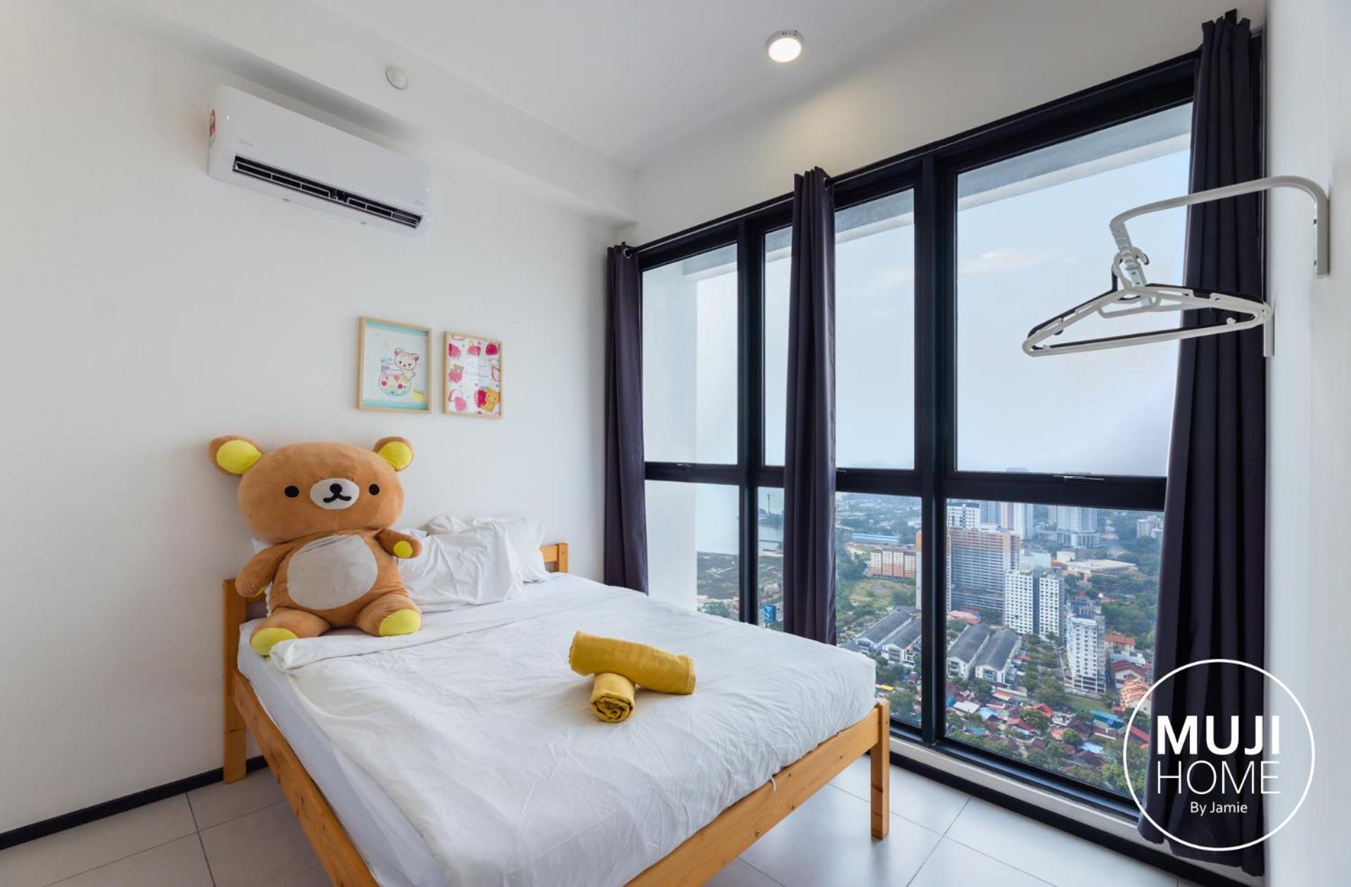 MUJI X Rilakkuma Seaview 3BR Georgetown with TV Box view 5