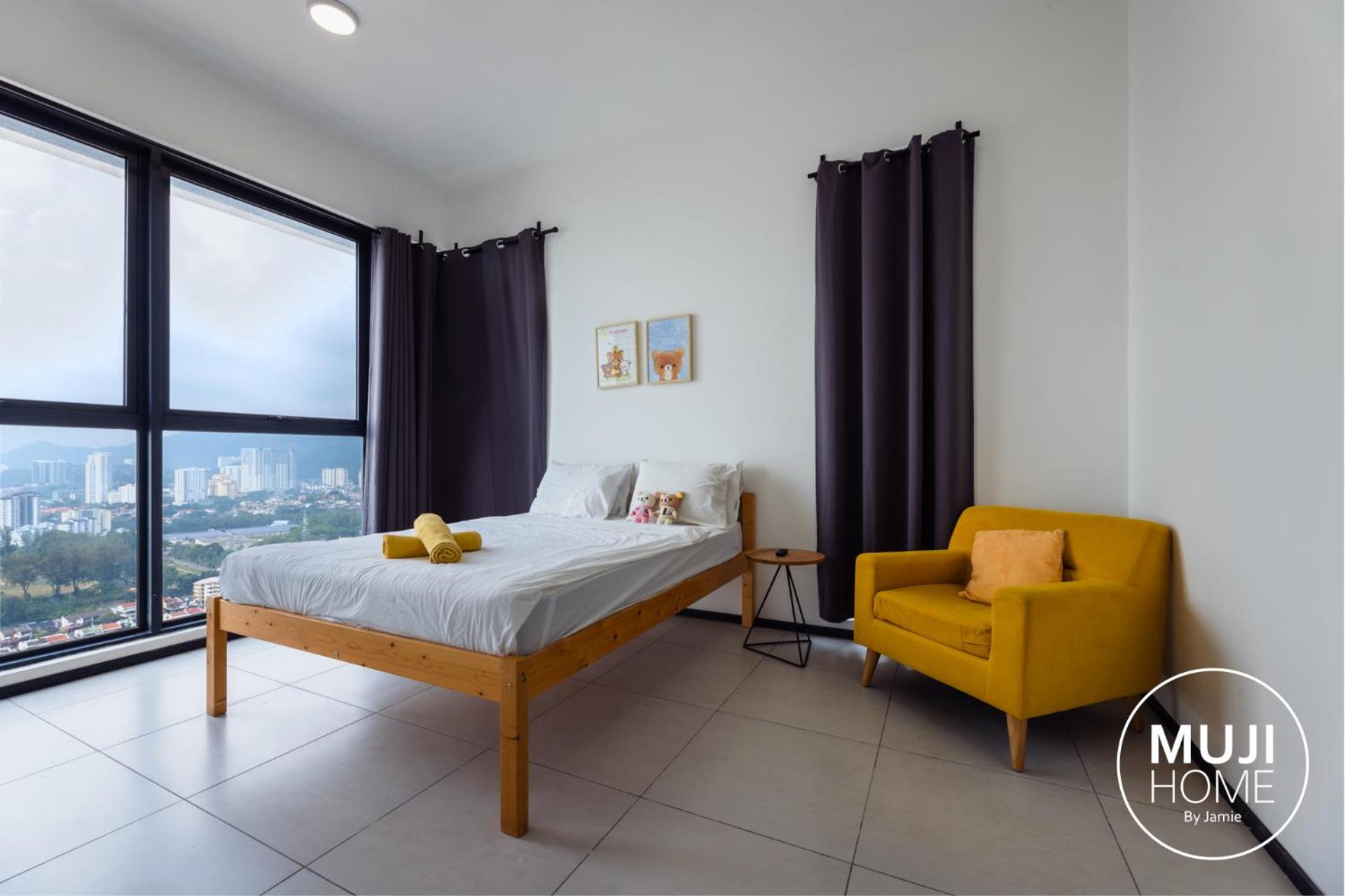 MUJI X Rilakkuma Seaview 3BR Georgetown with TV Box view 4