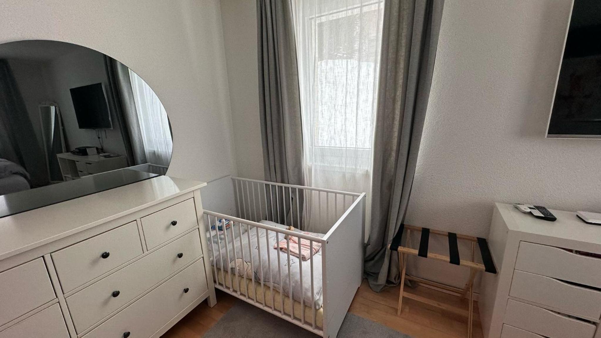 165 qm moderne 4 Zimmer Wohnung mit Bergsicht - Piz Alpina