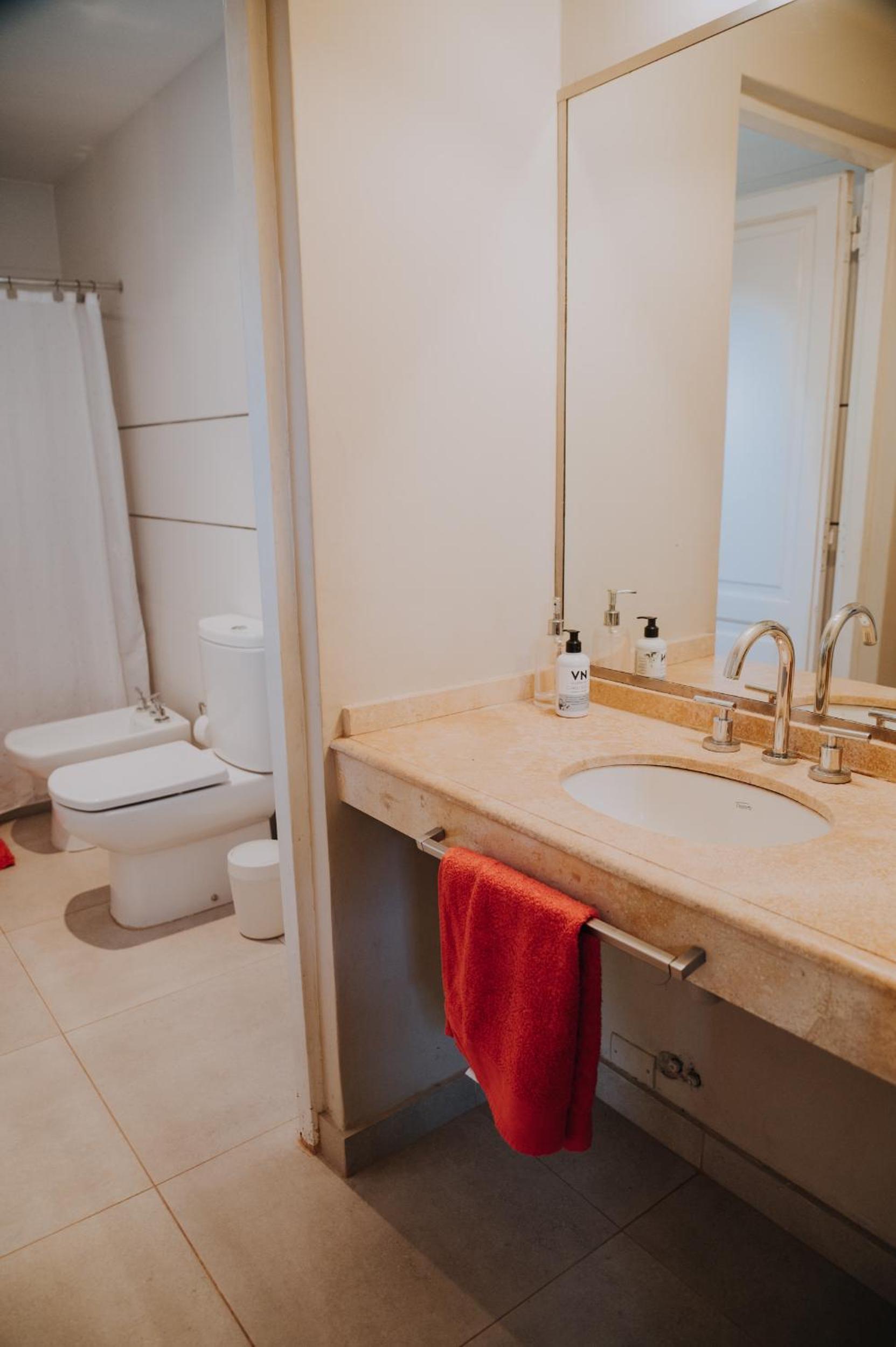 Casa de Campo:4 Habitaciones con piscina y quincho