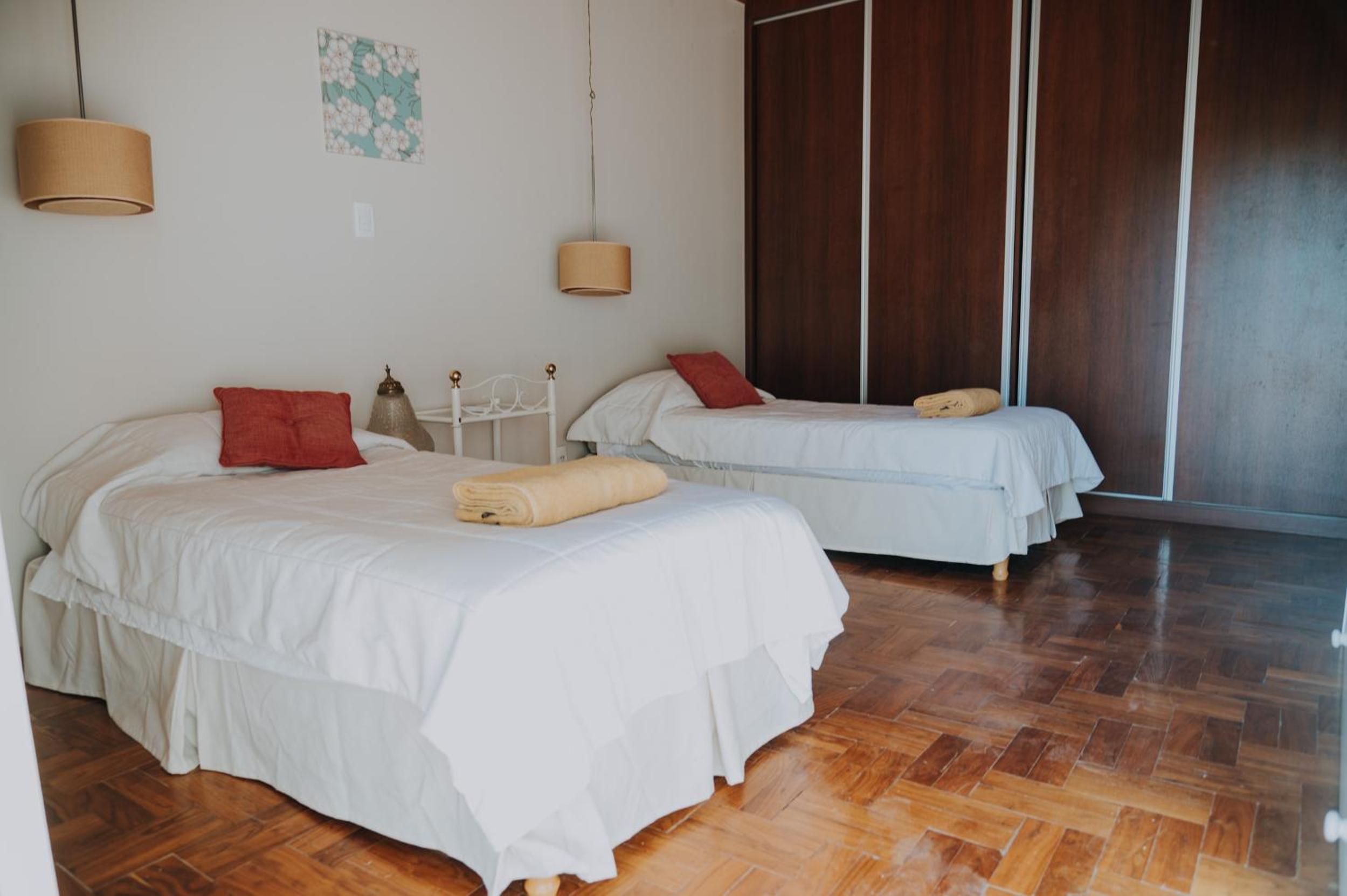 Casa de Campo:4 Habitaciones con piscina y quincho