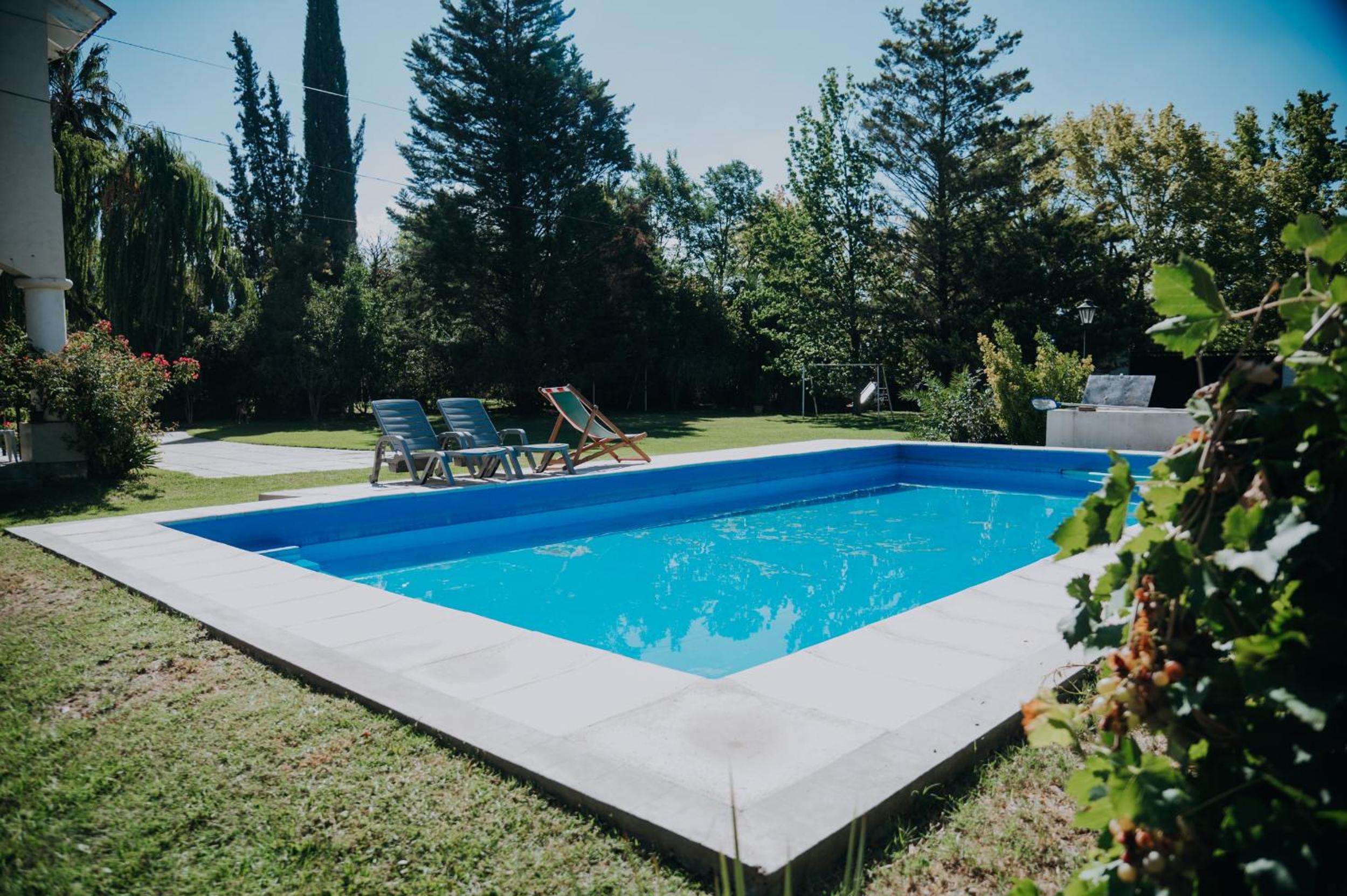 Casa de Campo:4 Habitaciones con piscina y quincho