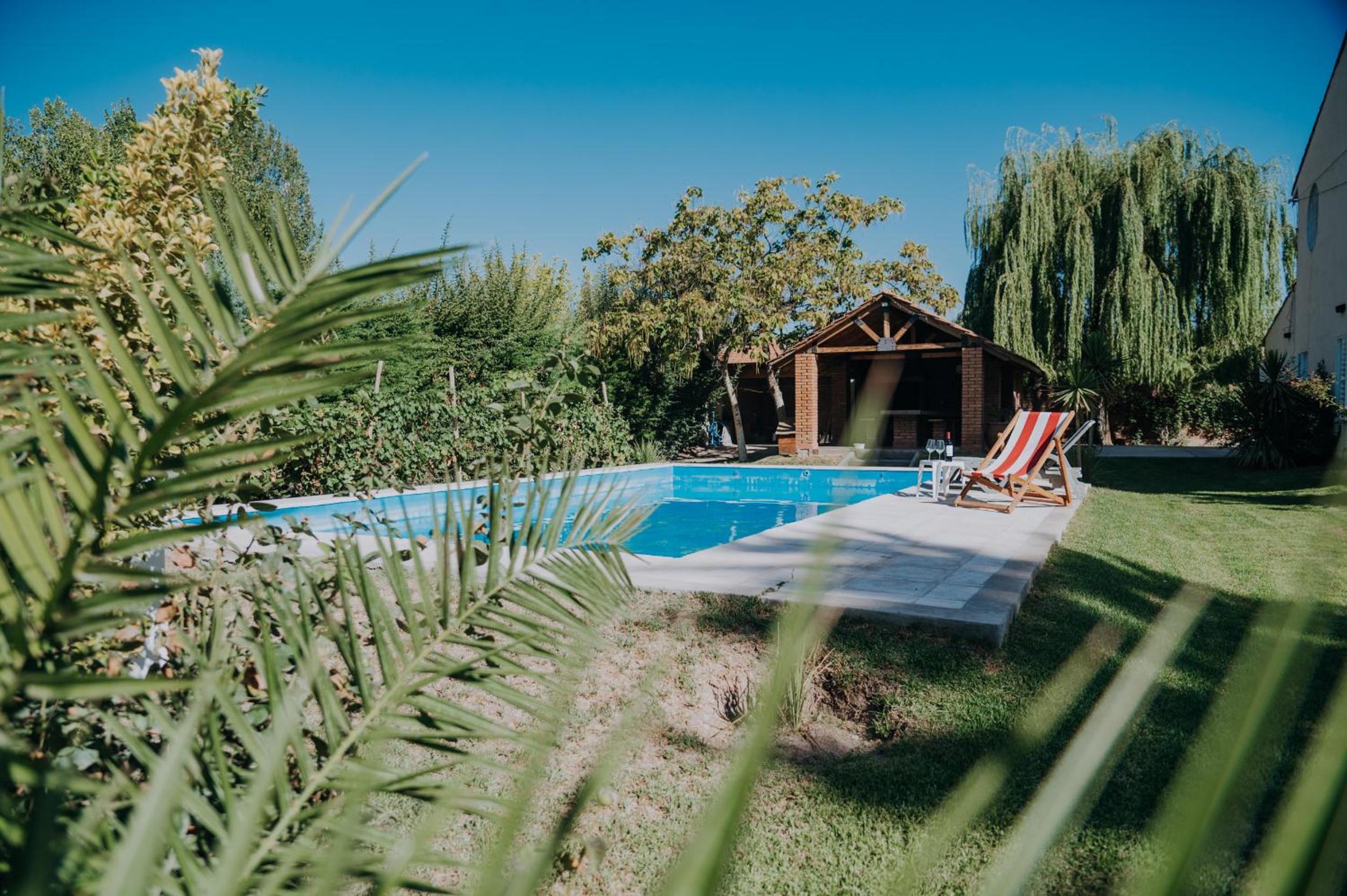 Casa de Campo:4 Habitaciones con piscina y quincho