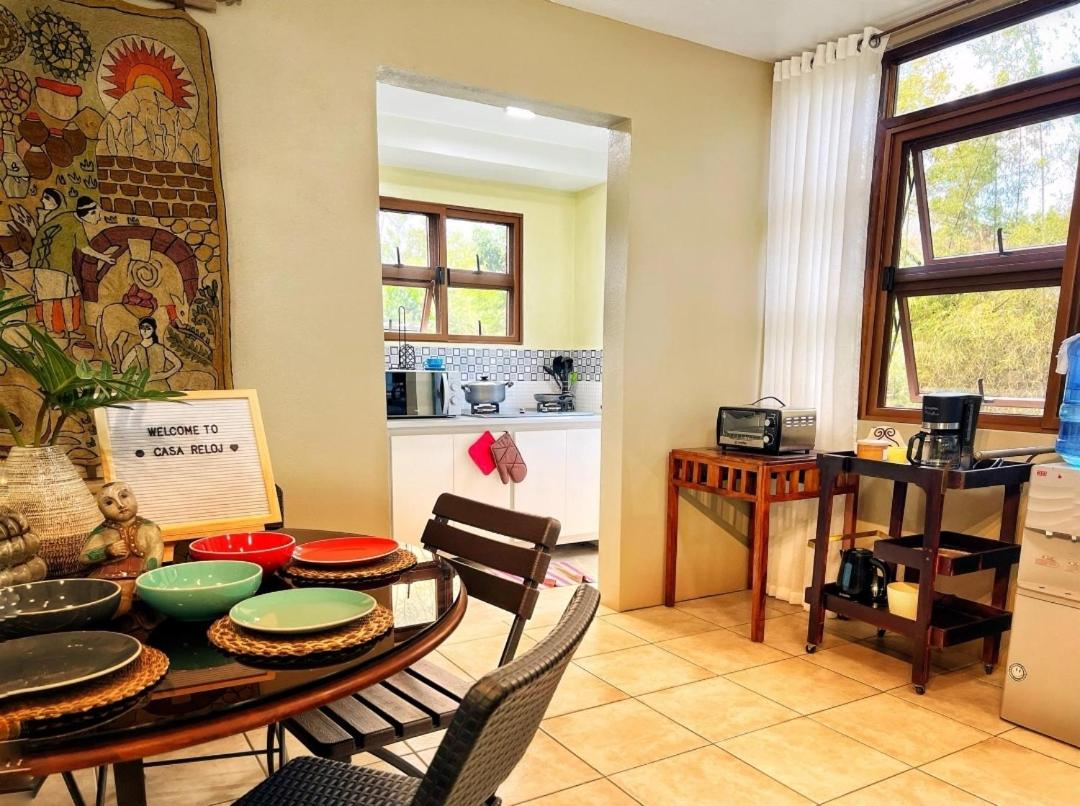 CASA RELOJ