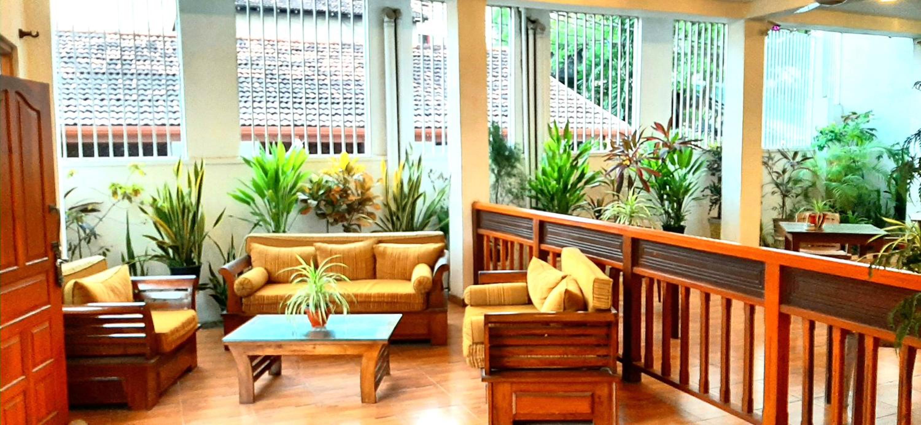 Dream Palace Family Guest House Mirissa , Beach 50m view 5