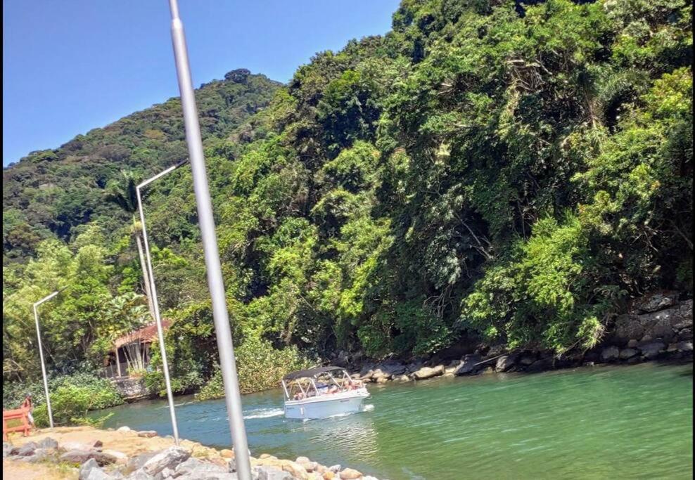 Casa sobreposta alta em Boiçucanga - São Sebastião