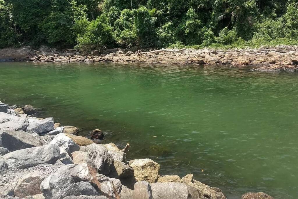 Casa sobreposta alta em Boiçucanga - São Sebastião