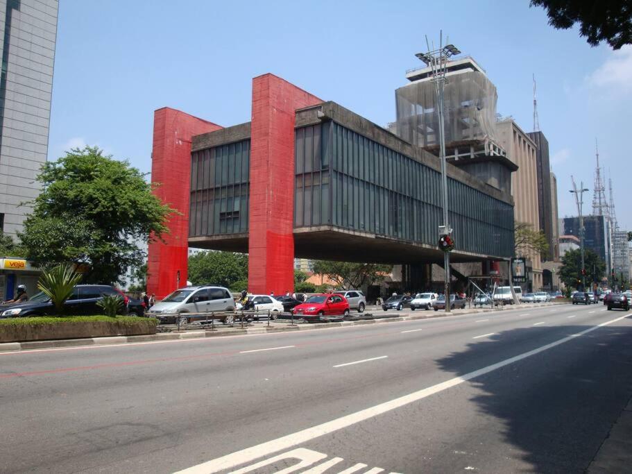 Av Paulista - apto grande - 82 m2