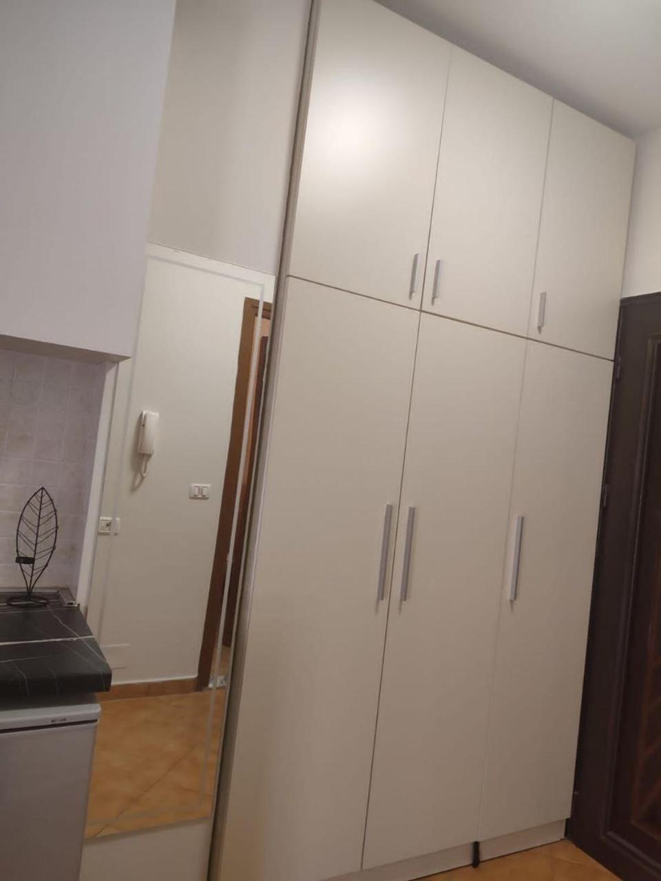 Mali i Robit apartments