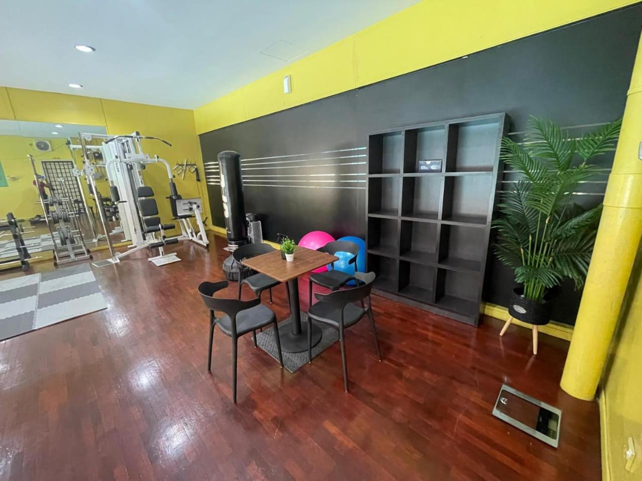 VILLA PUTRA CONDOMINIUM