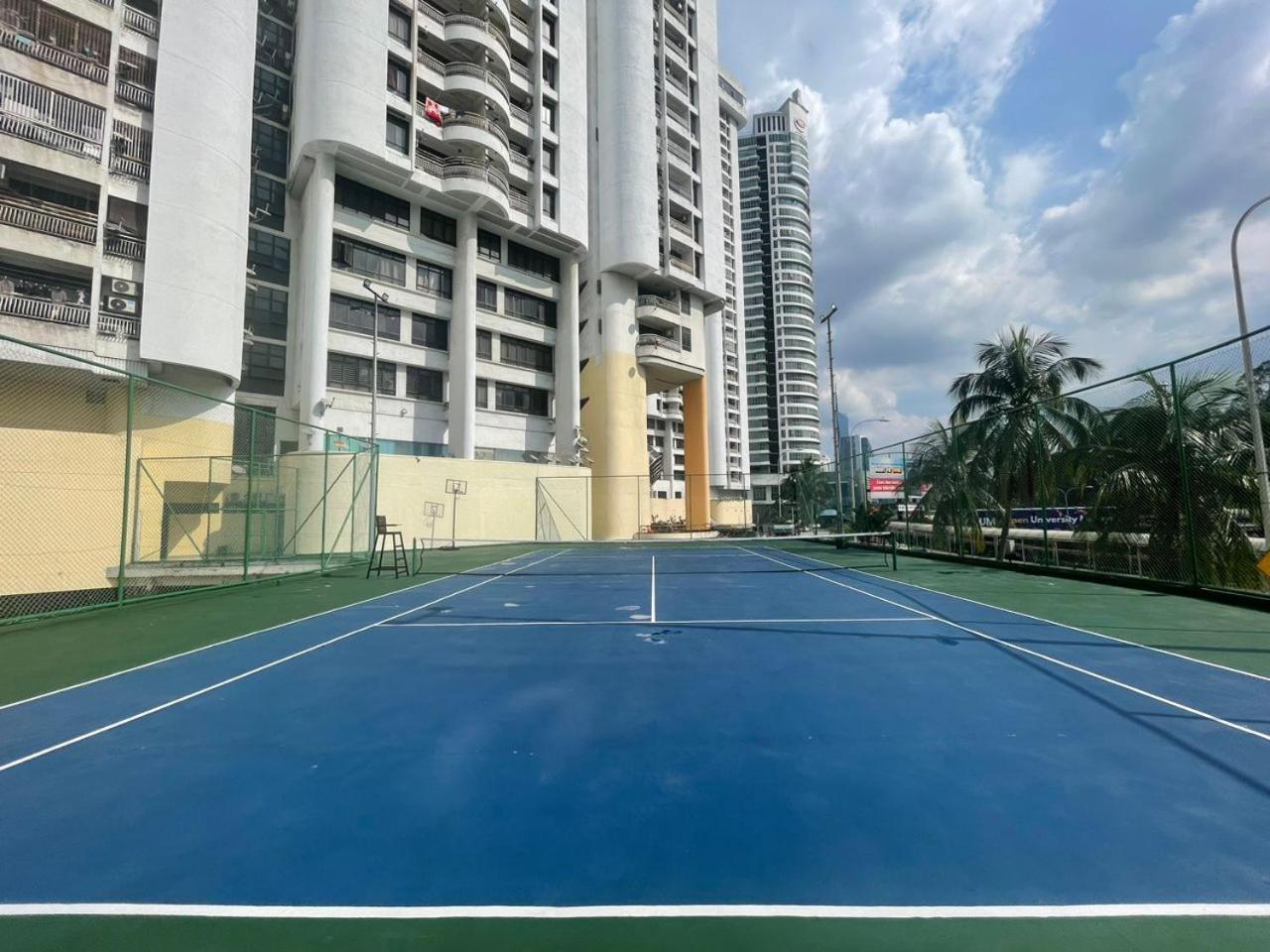 VILLA PUTRA CONDOMINIUM