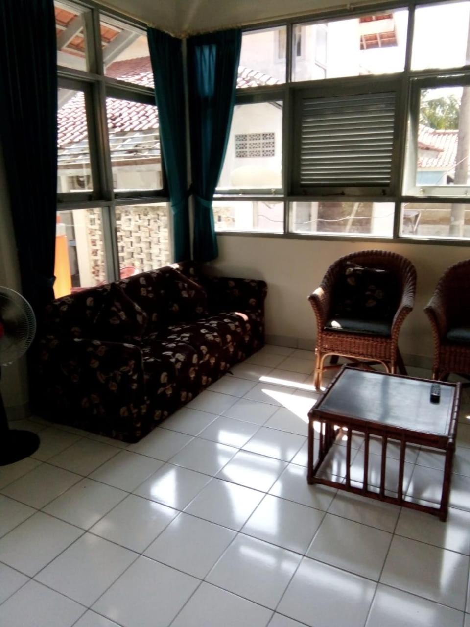 Villa Beach Anyer 2 view 2
