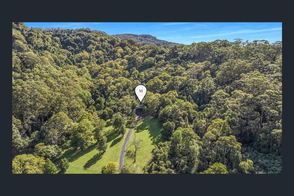 Hinterland Retreat on 30 acres - Sleeps 6