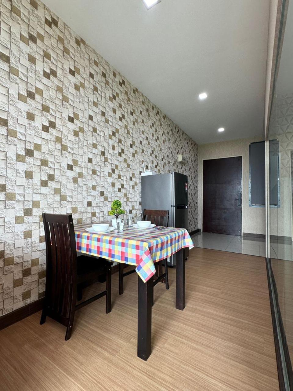 Plazio 1 Bedroom & Studio