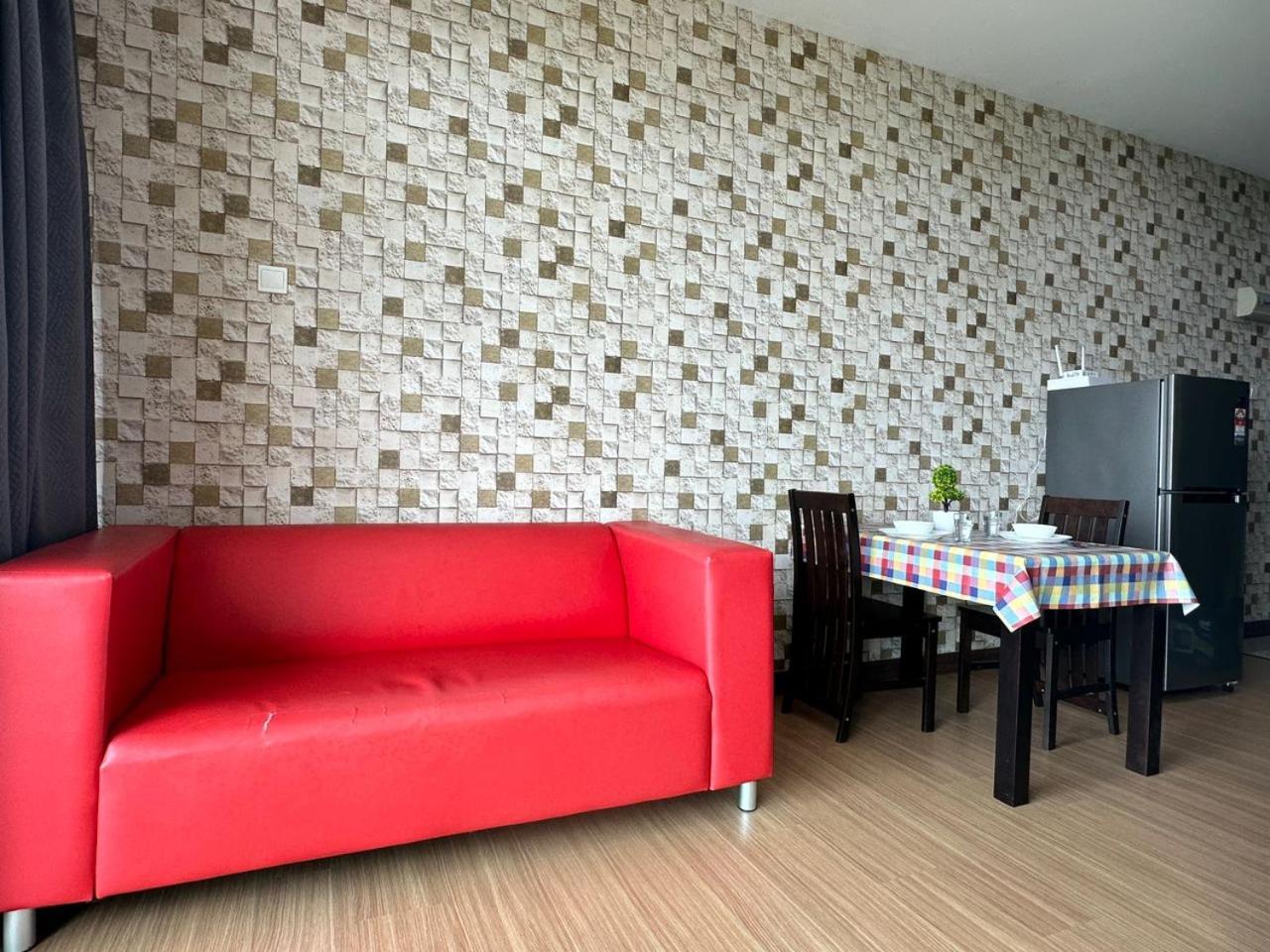 Plazio 1 Bedroom & Studio