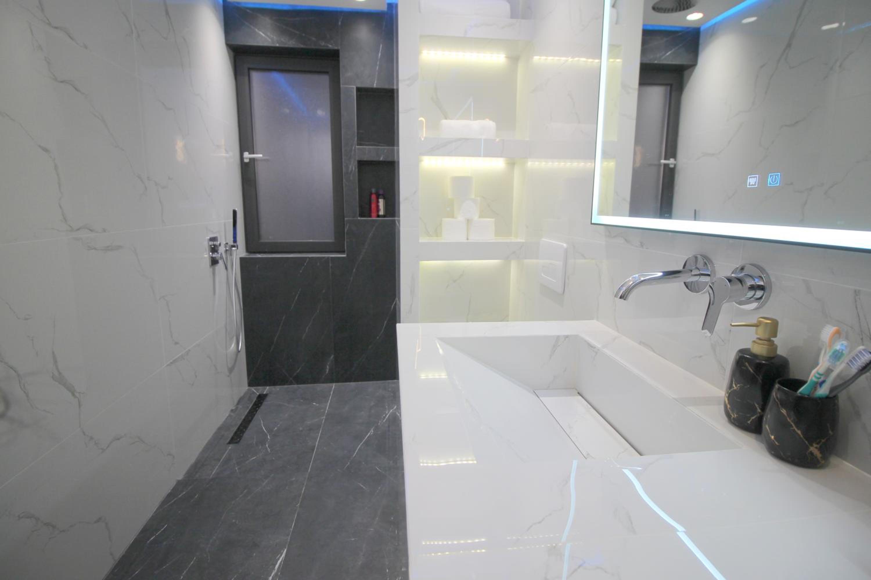 oli golden beach residence