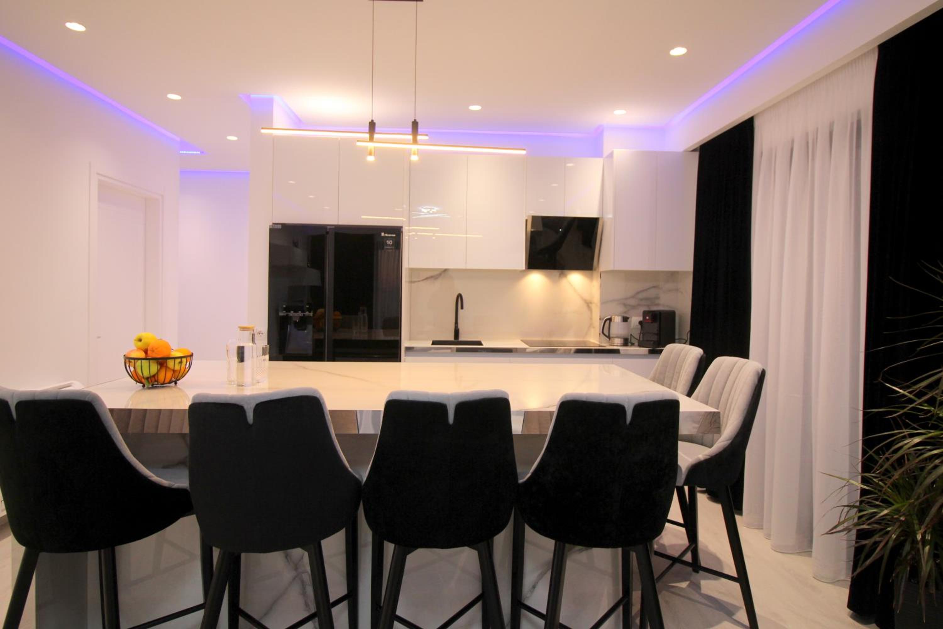 oli golden beach residence