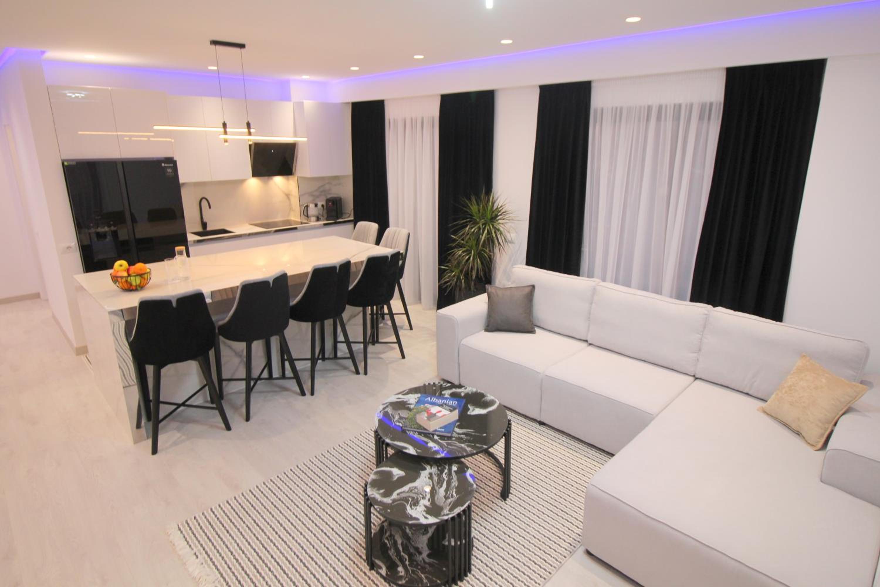 oli golden beach residence