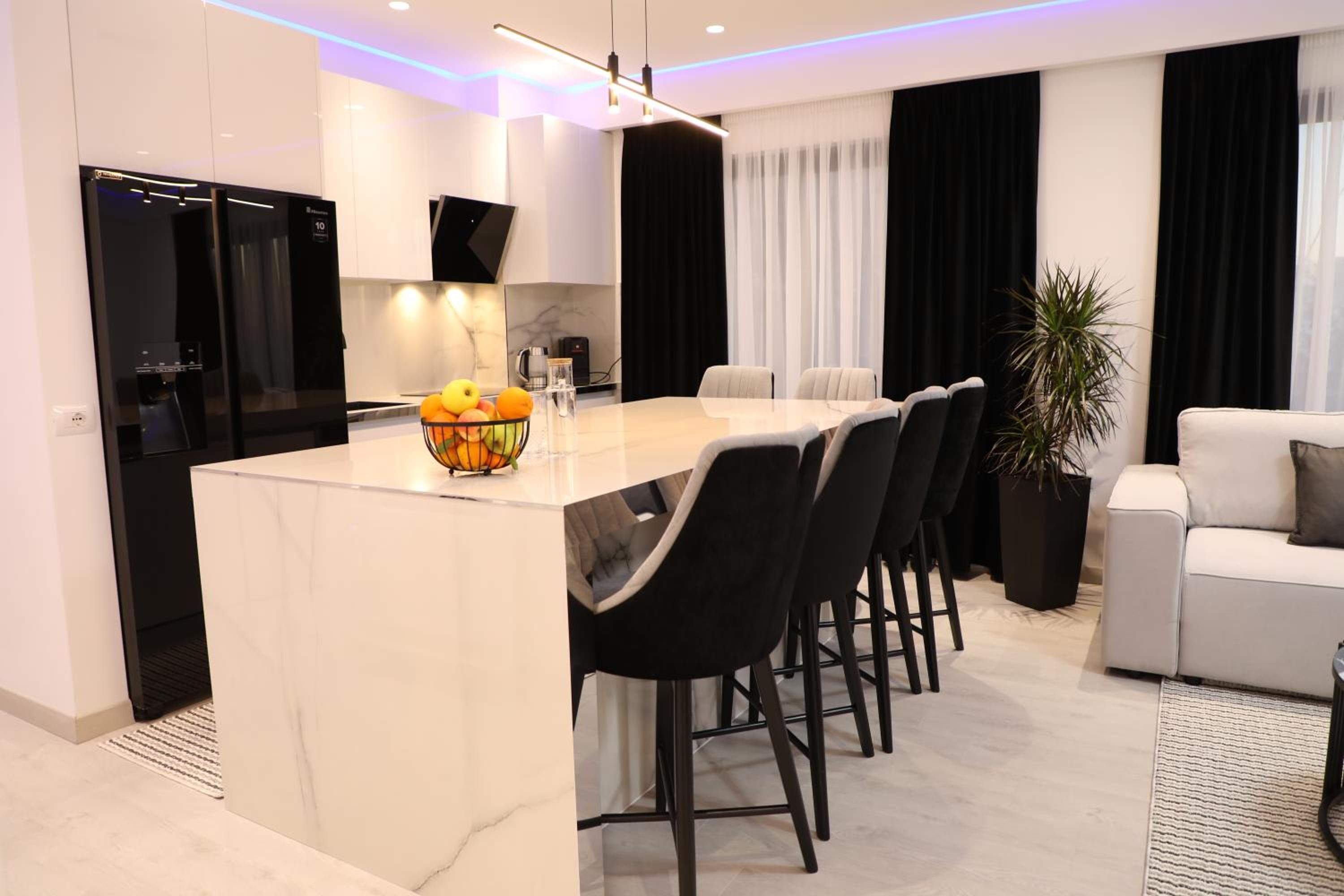 oli golden beach residence