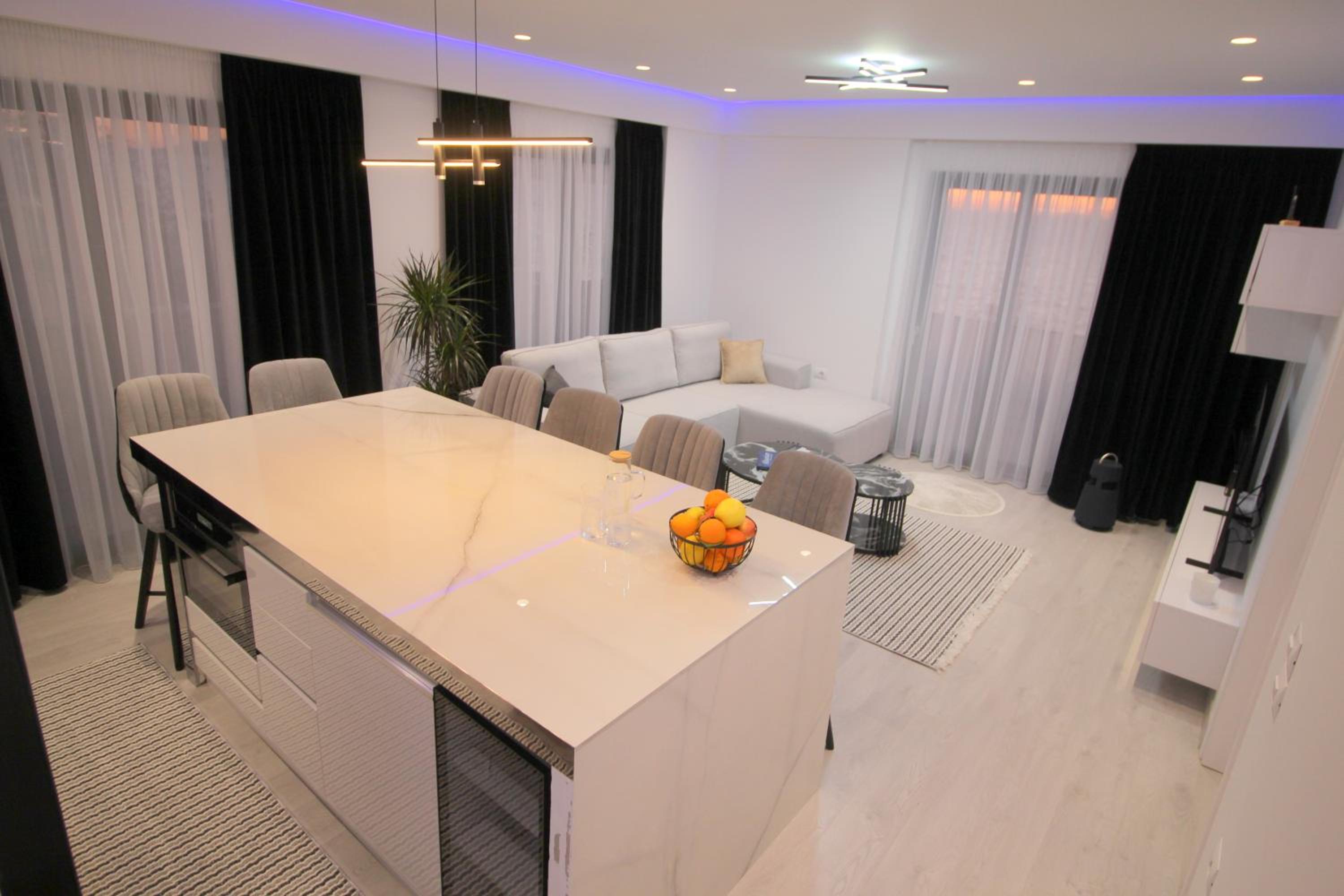 oli golden beach residence