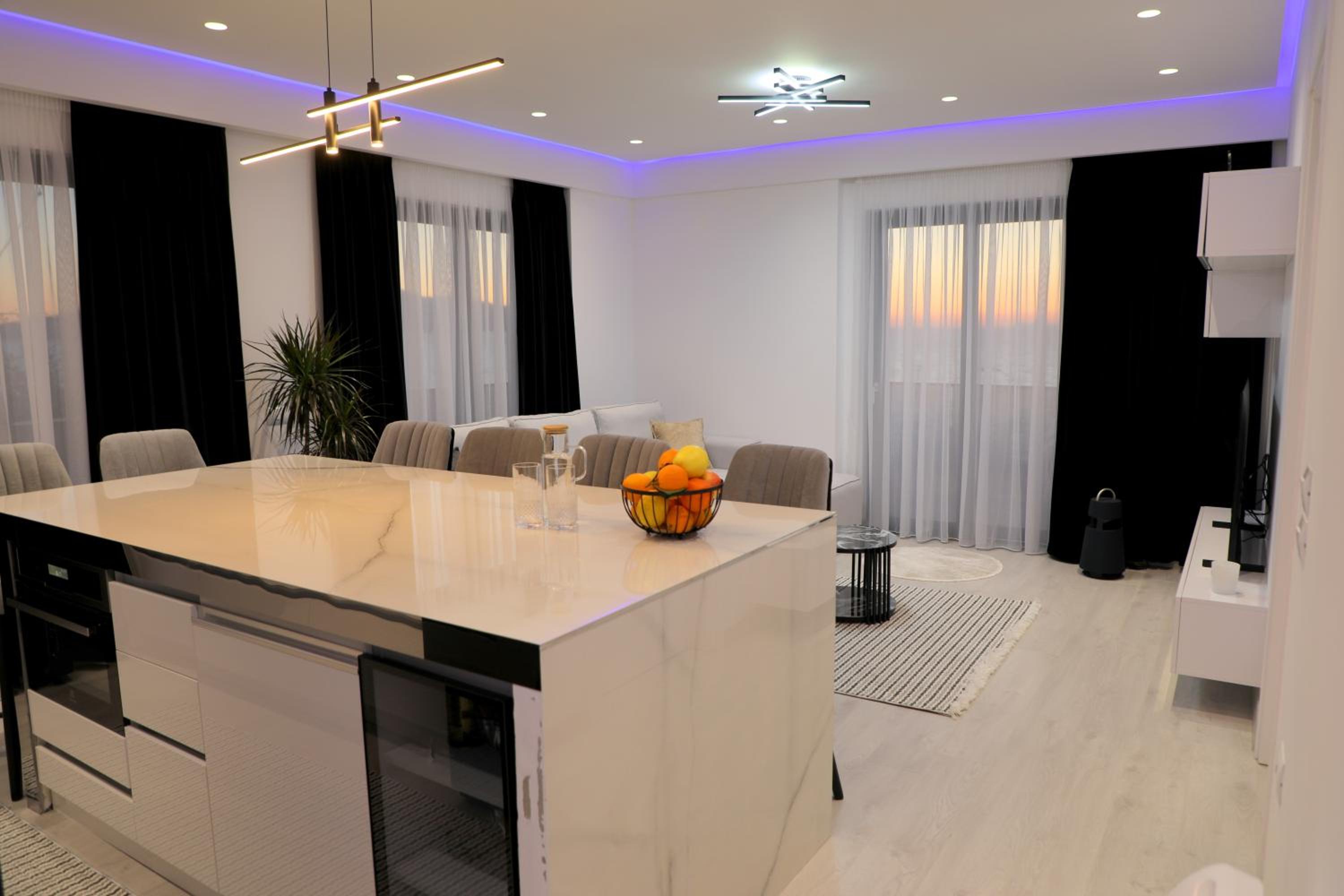 oli golden beach residence