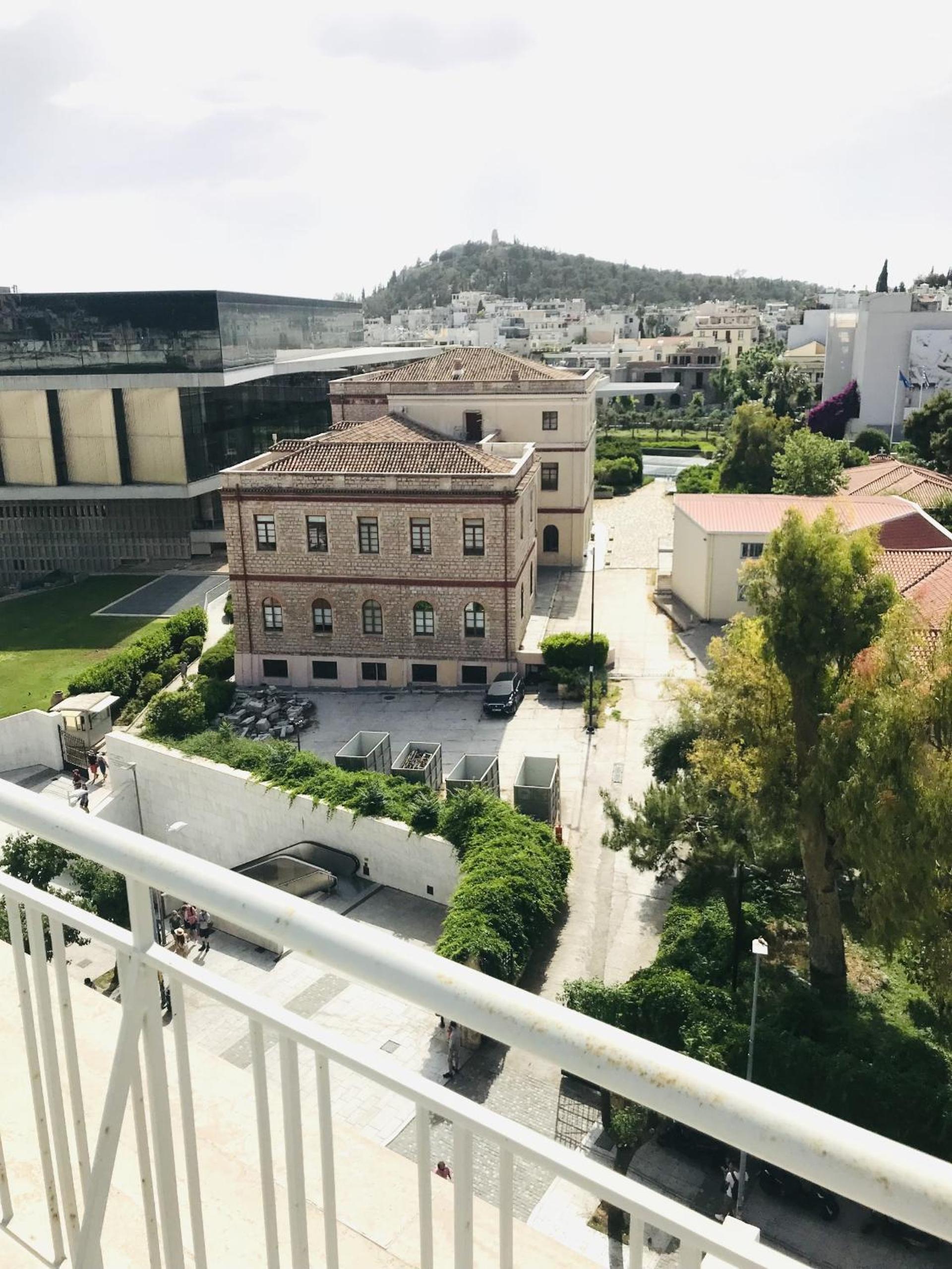 Acropolis Flat