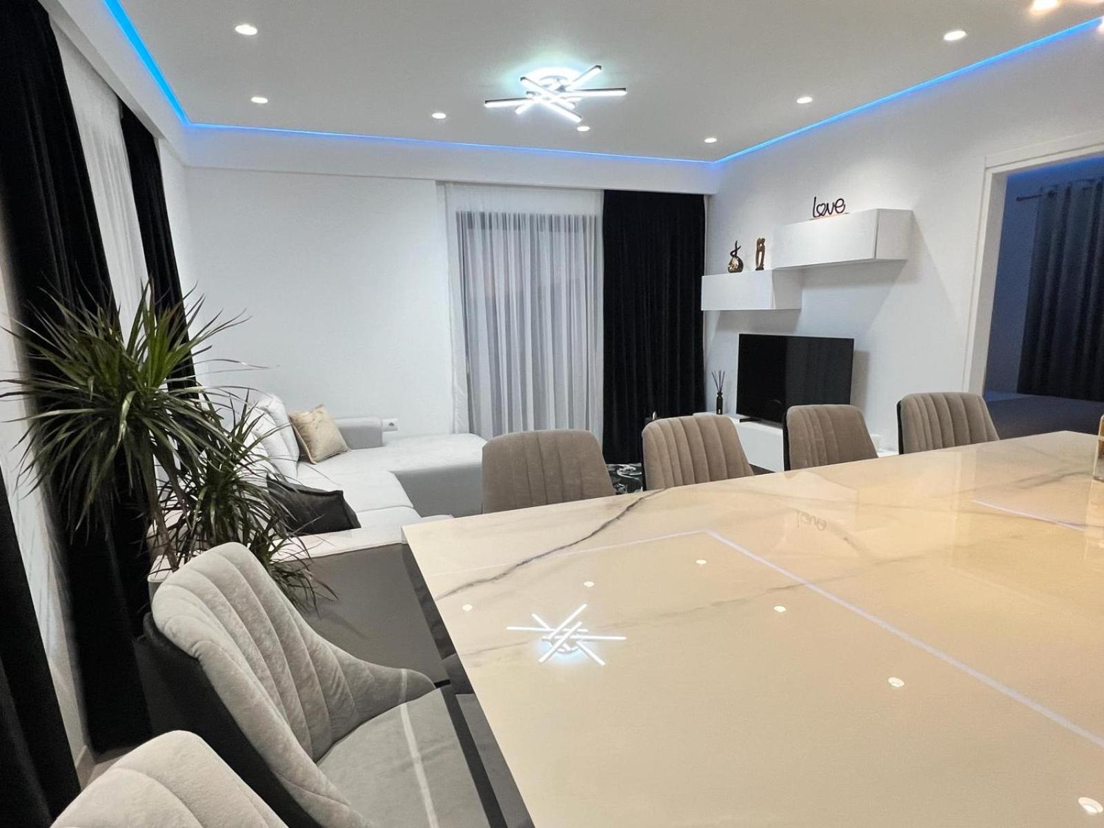 oli golden beach residence