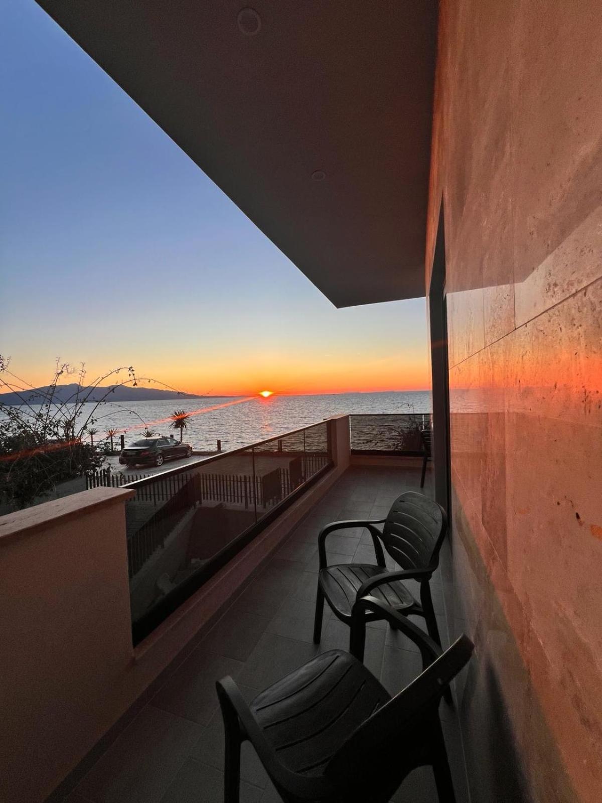 oli golden beach residence