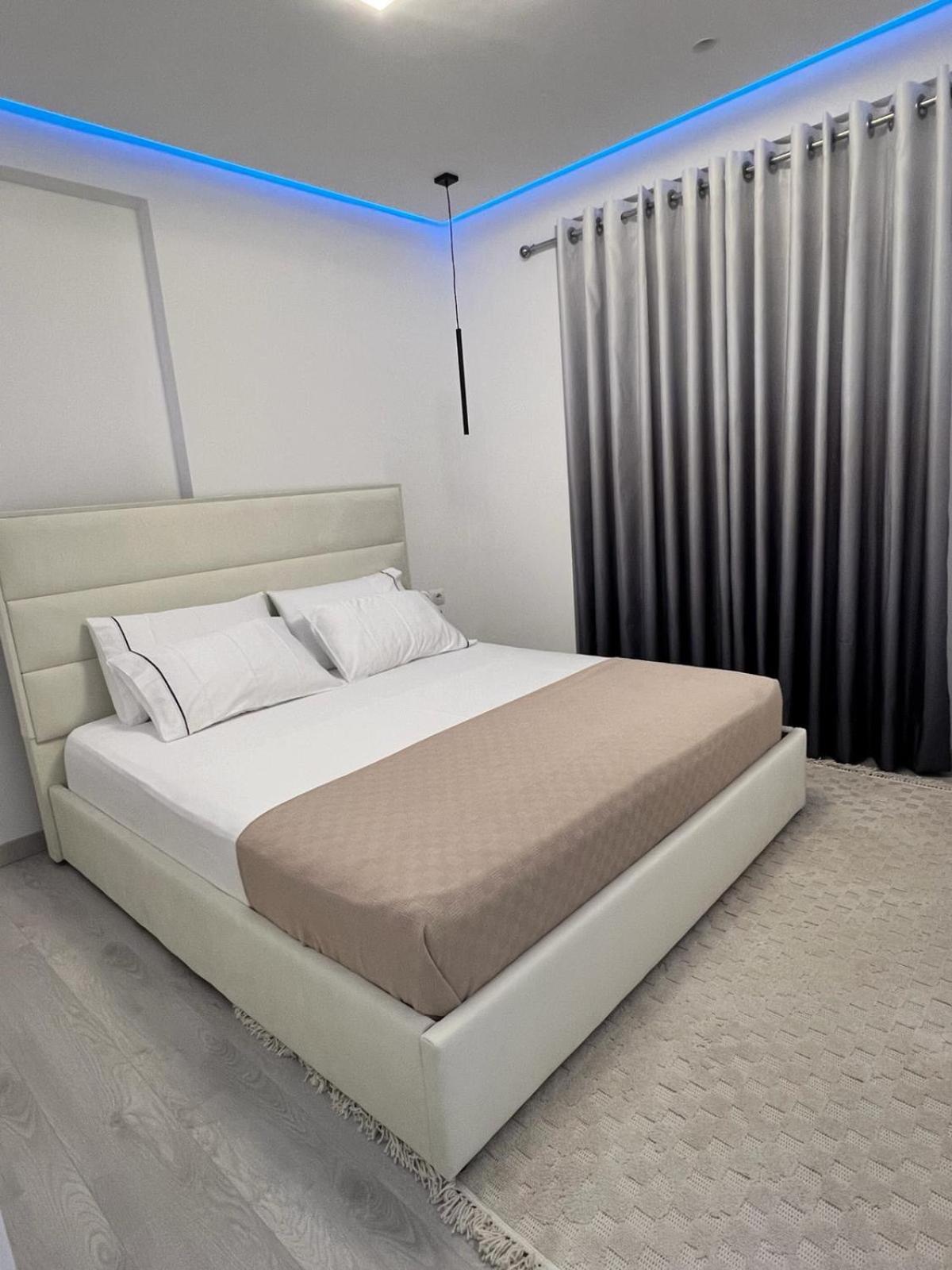 oli golden beach residence