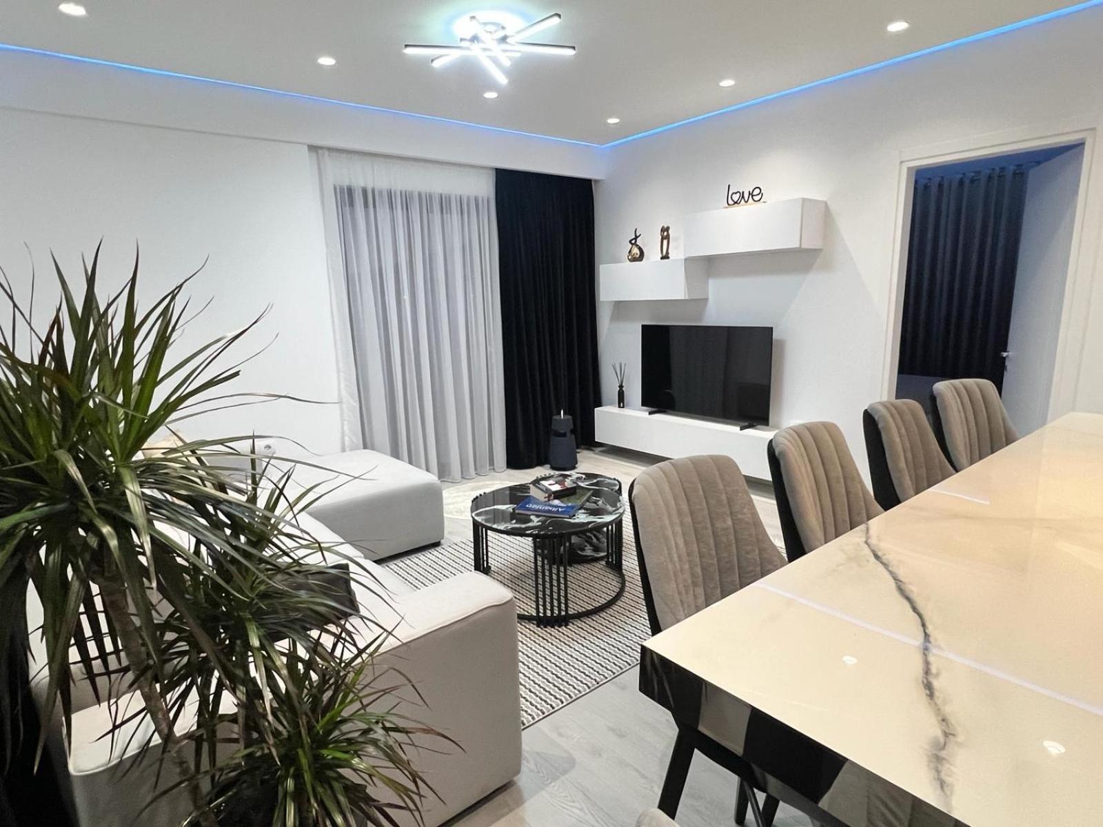 oli golden beach residence